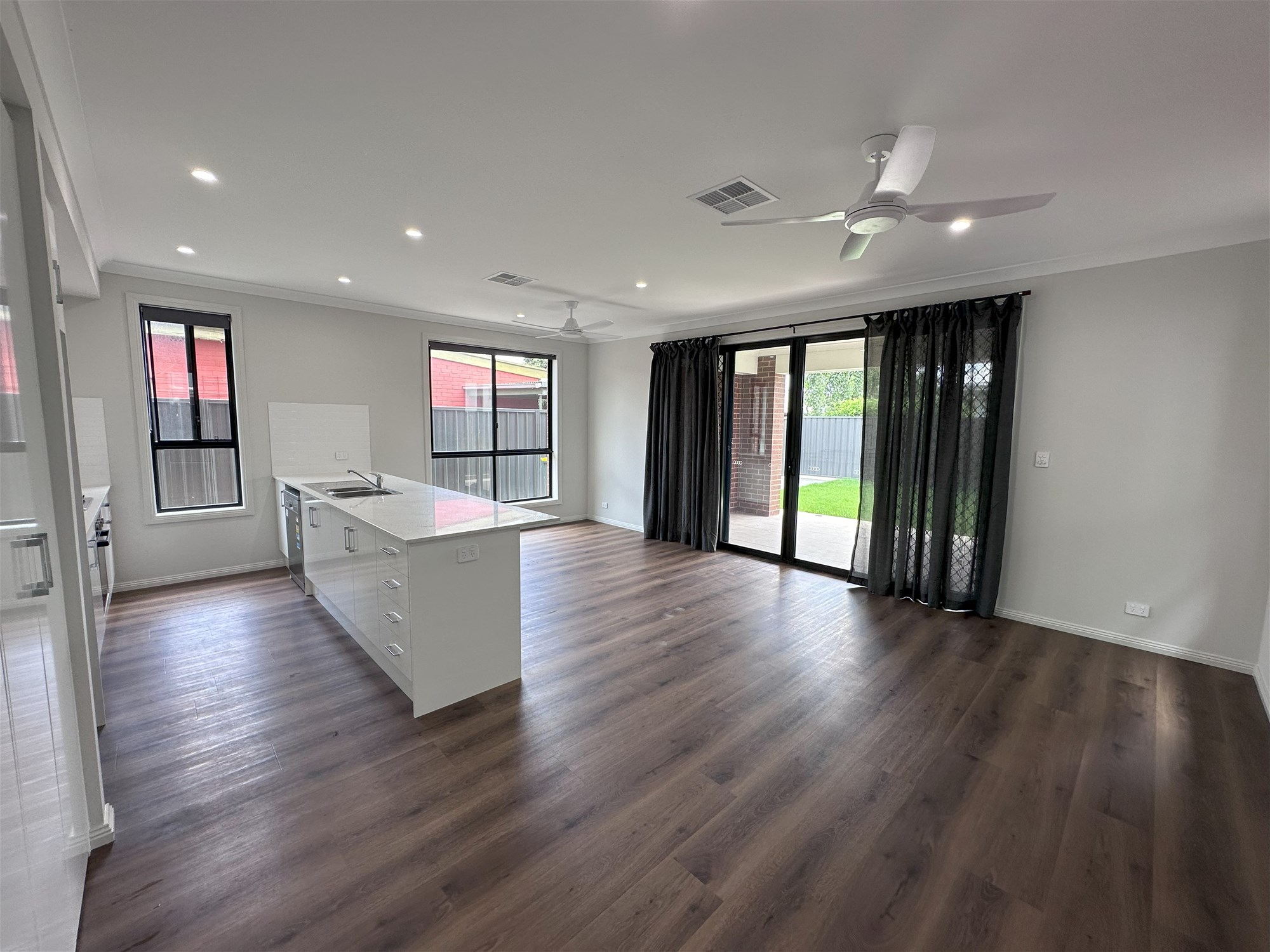 Brand new executive rental 14