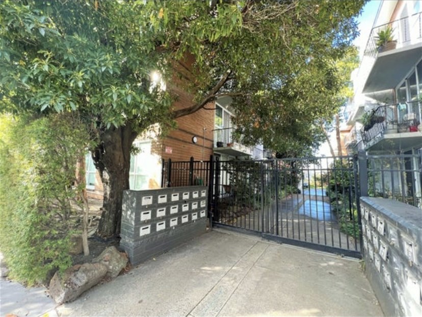 Charming ground floor apartment in amazing location
