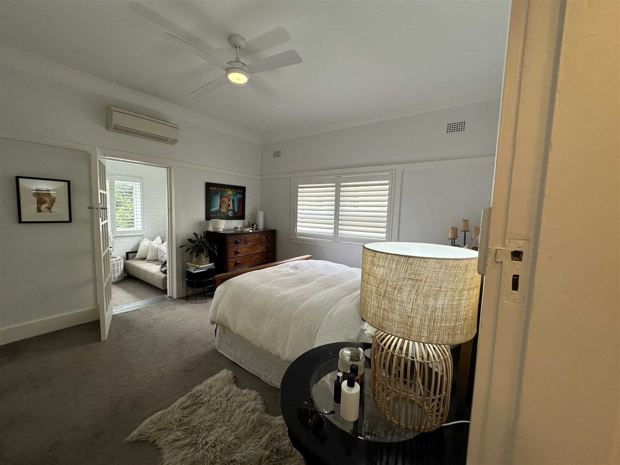 SOPHISTICATED EXECUTIVE ART DECO APARTMENT 8