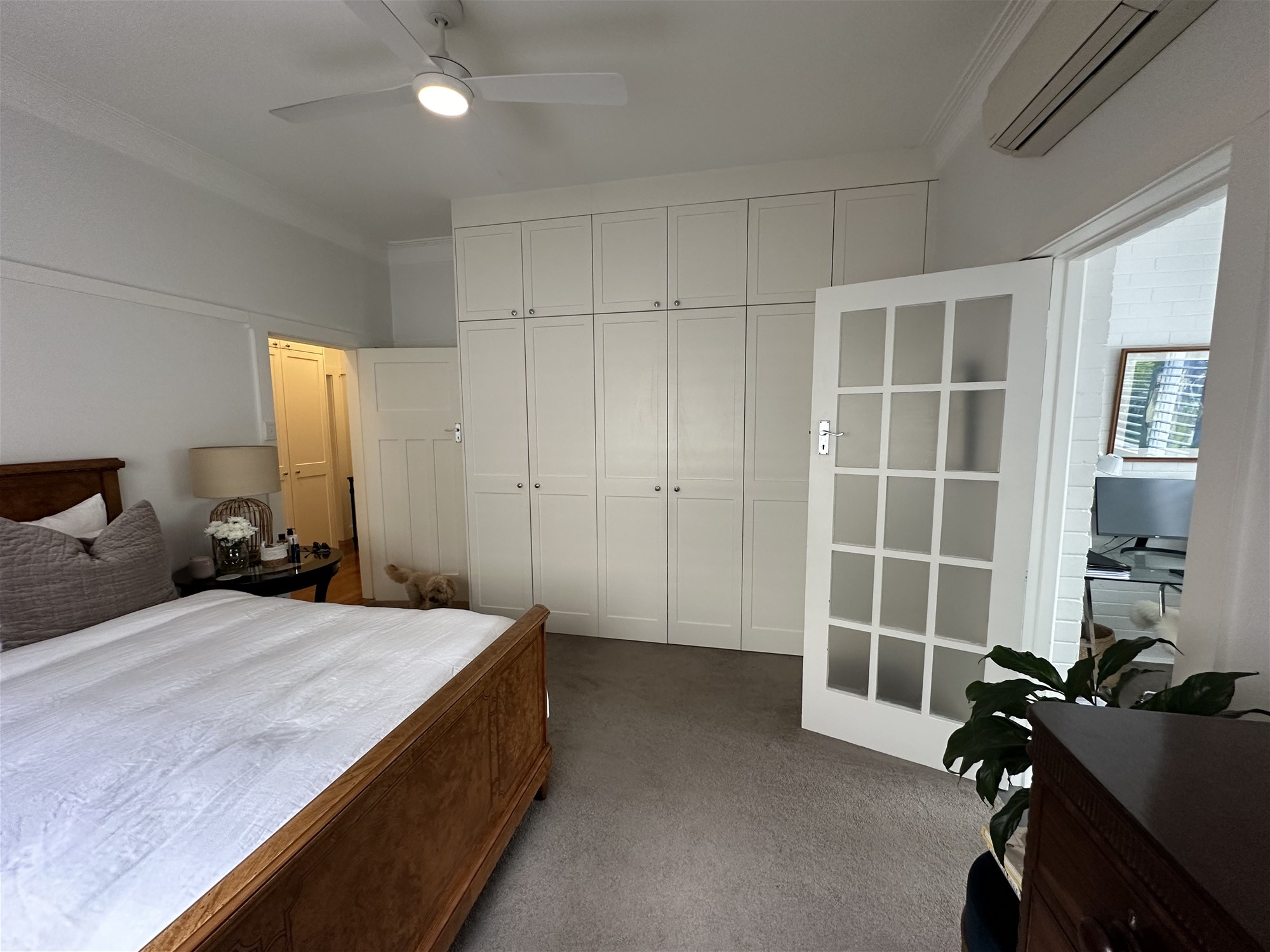 SOPHISTICATED EXECUTIVE ART DECO APARTMENT 9