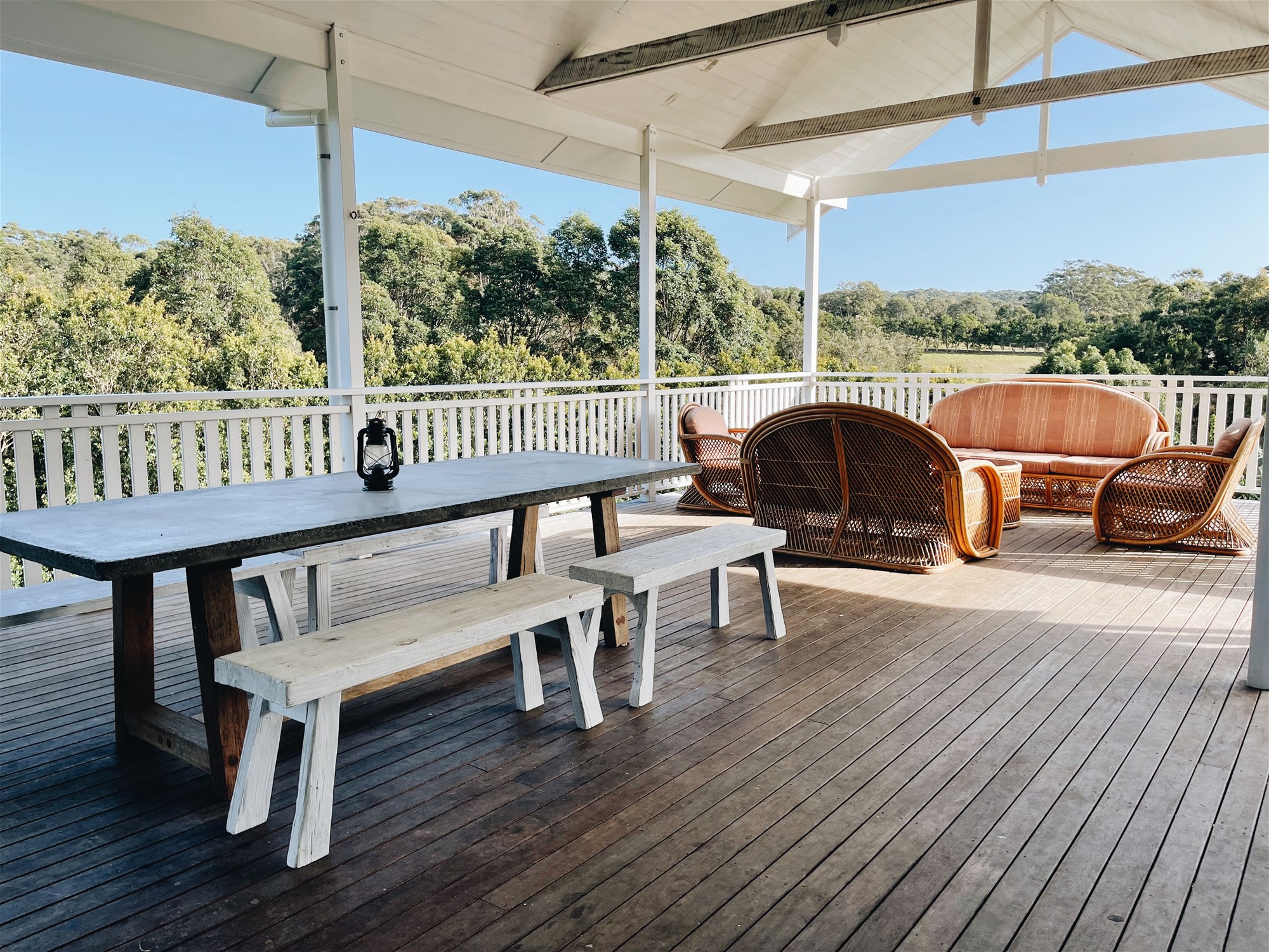 Beautiful Queenslander in 100 acre 5