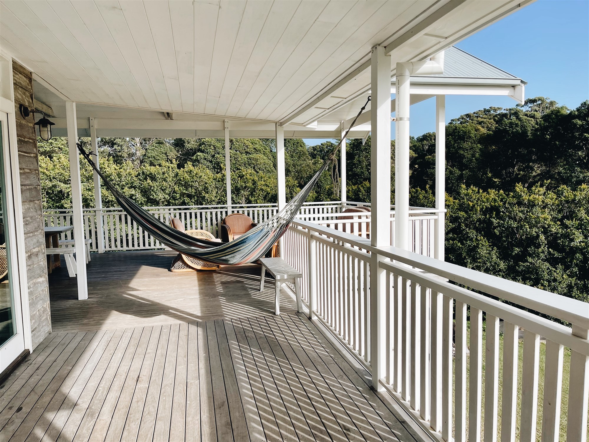 Beautiful Queenslander in 100 acre 8