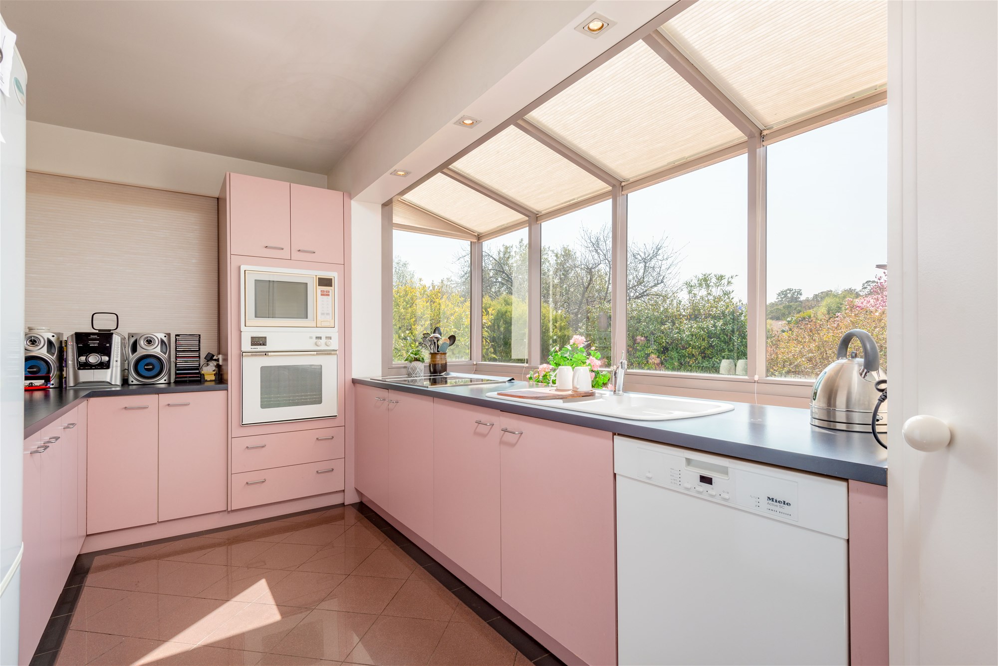 “Modern and Spacious Home for 4