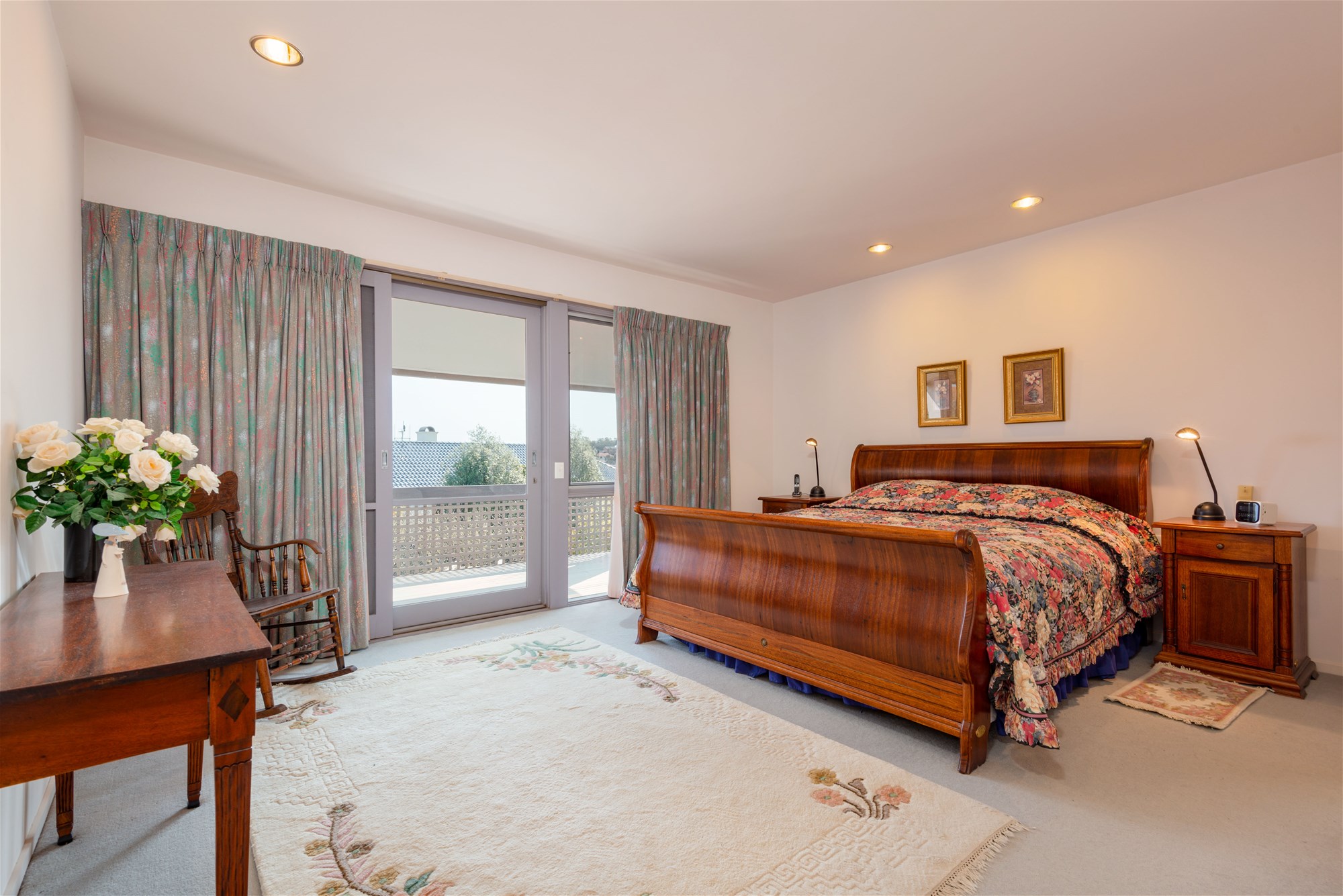 “Modern and Spacious Home for 5
