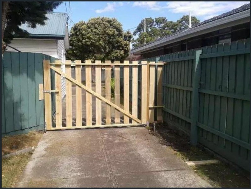 Spacious 2 bedroom unit in 13