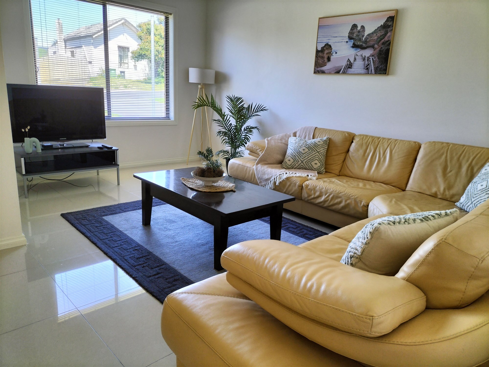 GREAT CENTRAL LOCATION 2