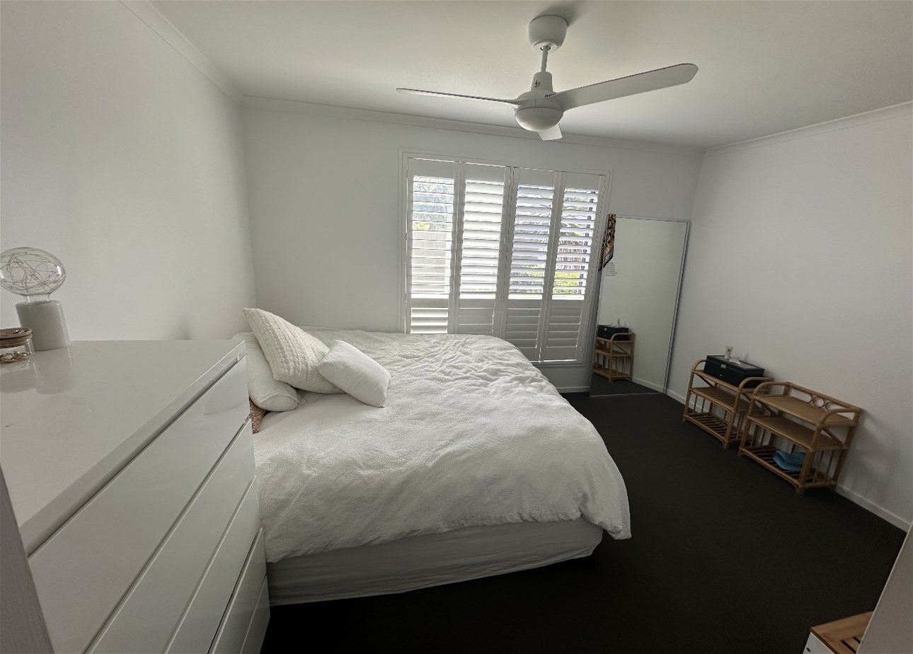 Spacious Family Home & Just 5