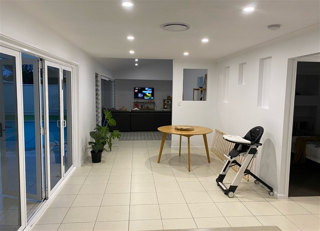 Spacious Family Home & Just 2