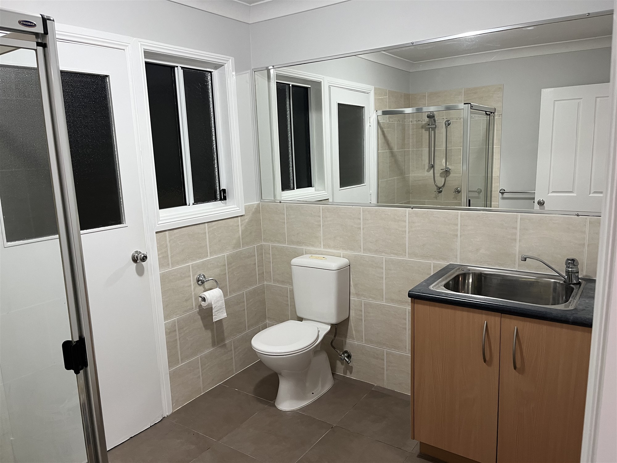 Private Granny Flat 7