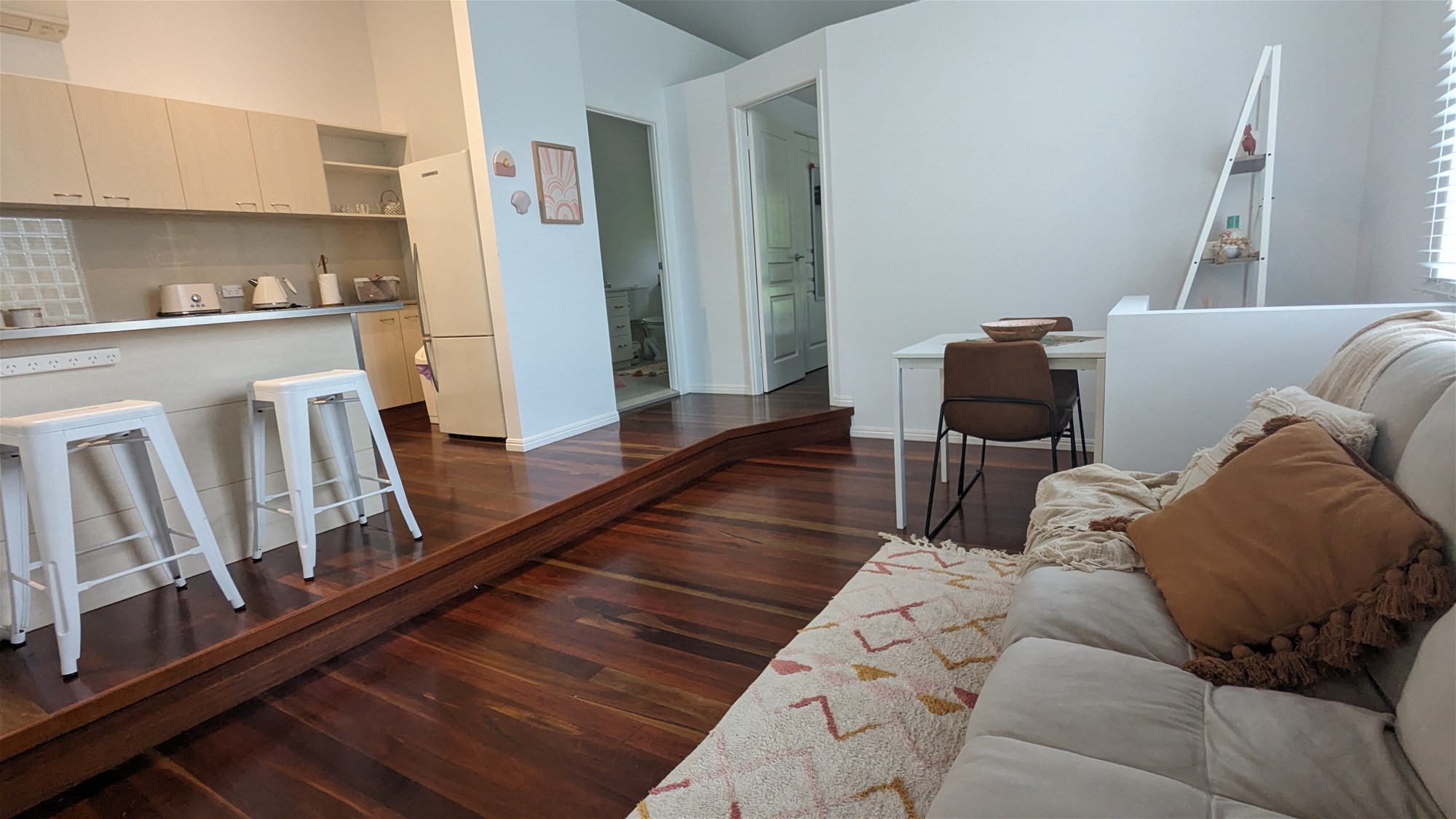 Fully Furnished 1 bedroom + 2