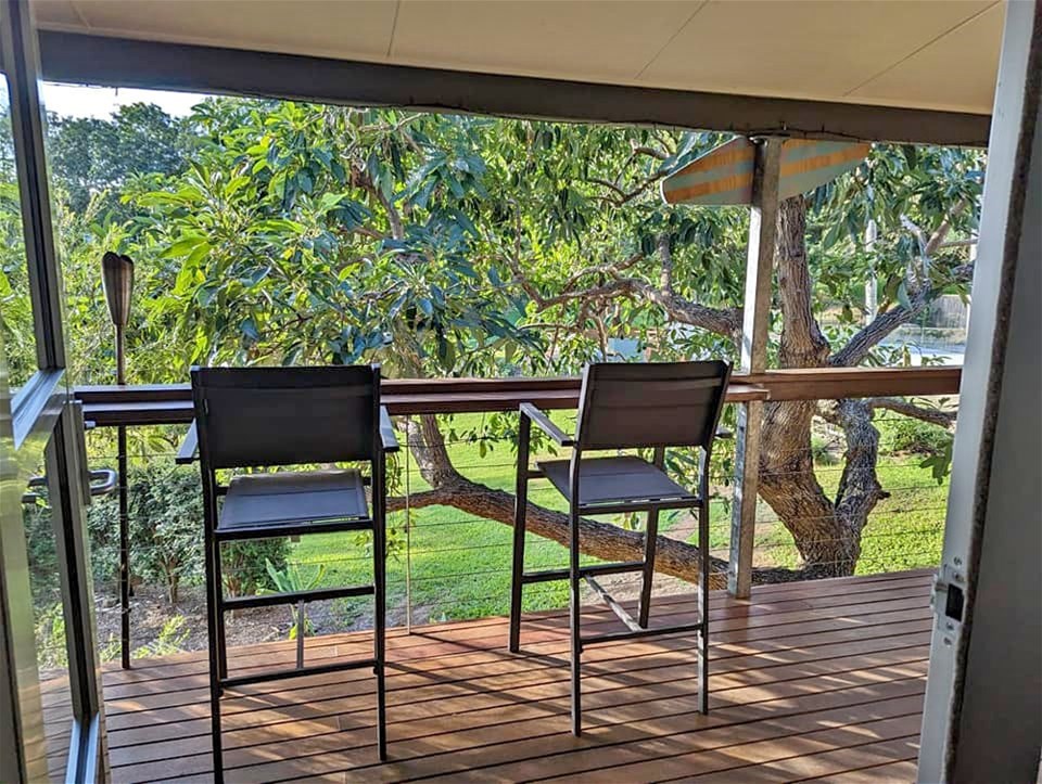 Fully Furnished 1 bedroom + 11