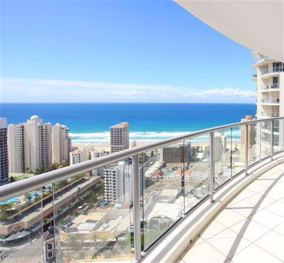 BARGAIN – 4.5* resort 2 beds 1 bath apartment central Surfers Paradise