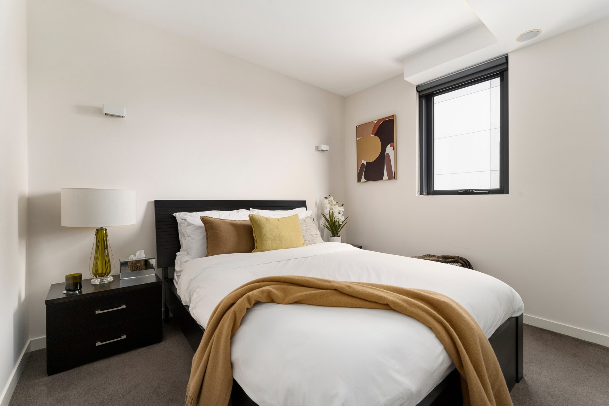 $2450 per week 22