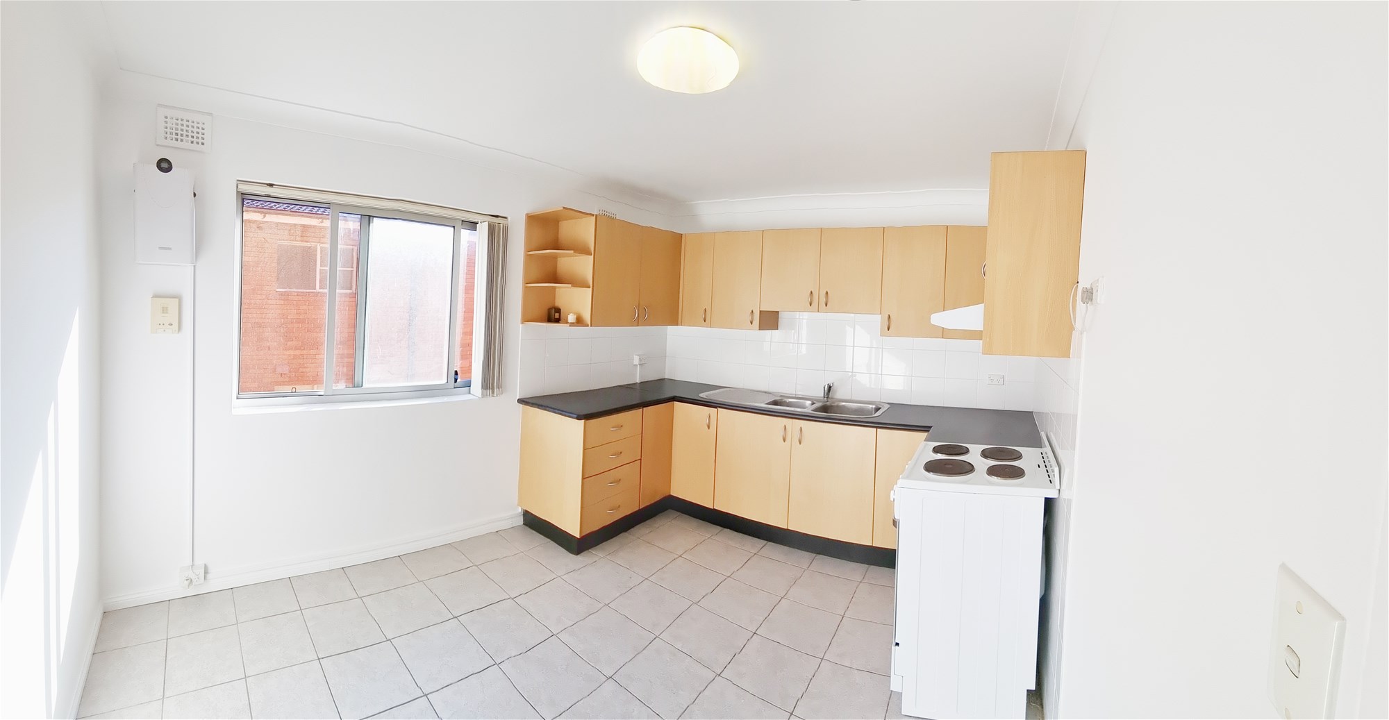 LEASED – RENOVATED 2 BEDROOMS 2