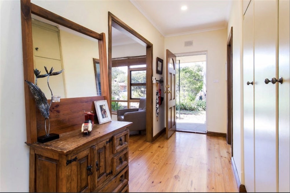 Spacious and Stylish: Furnished short 5