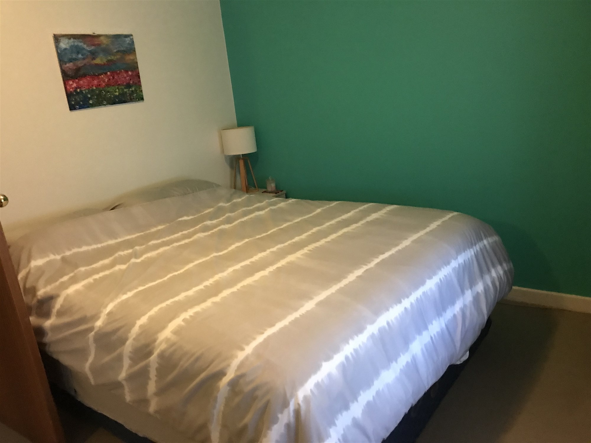 Spacious and Stylish: Furnished short 7