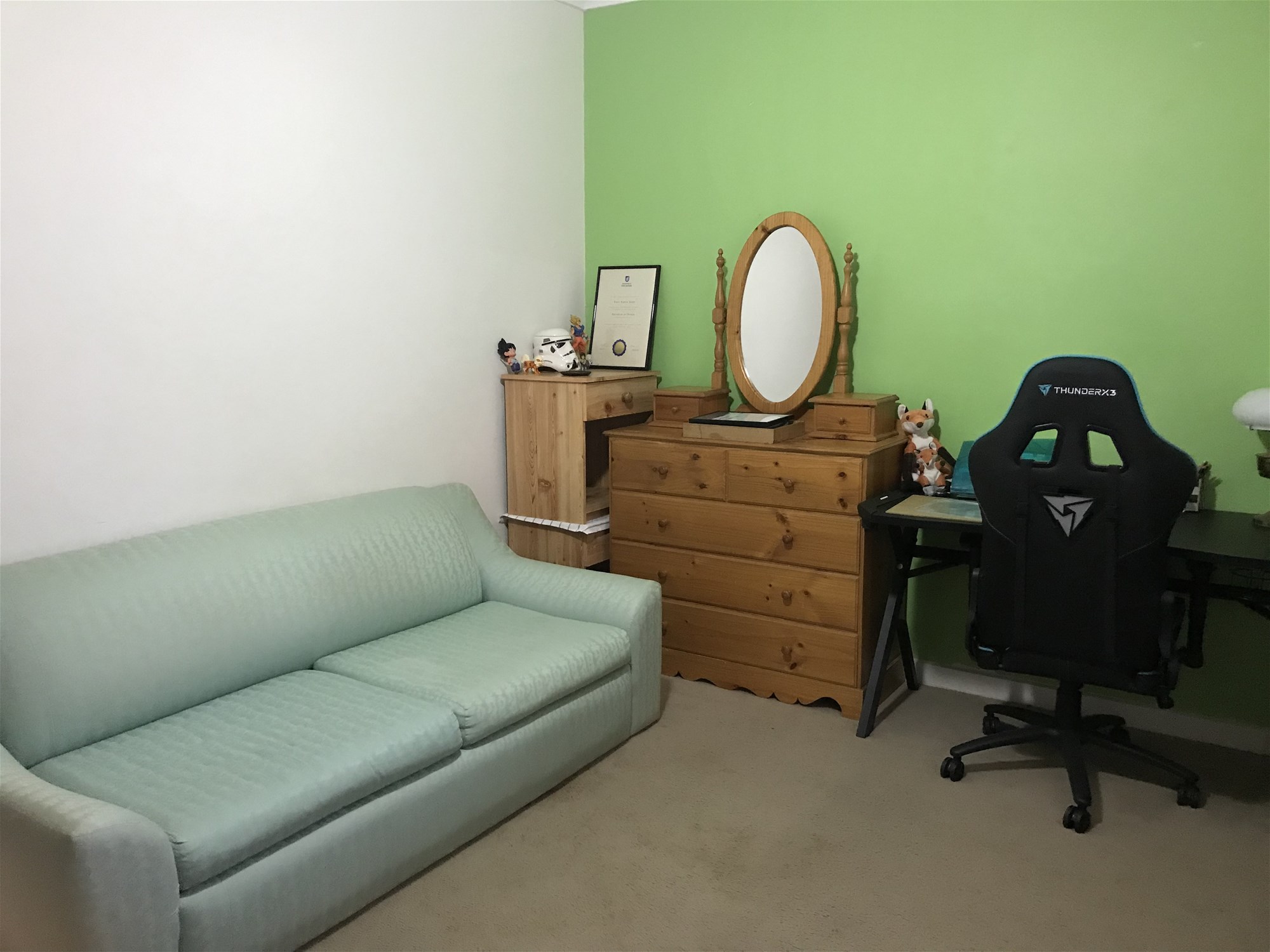Spacious and Stylish: Furnished short 8