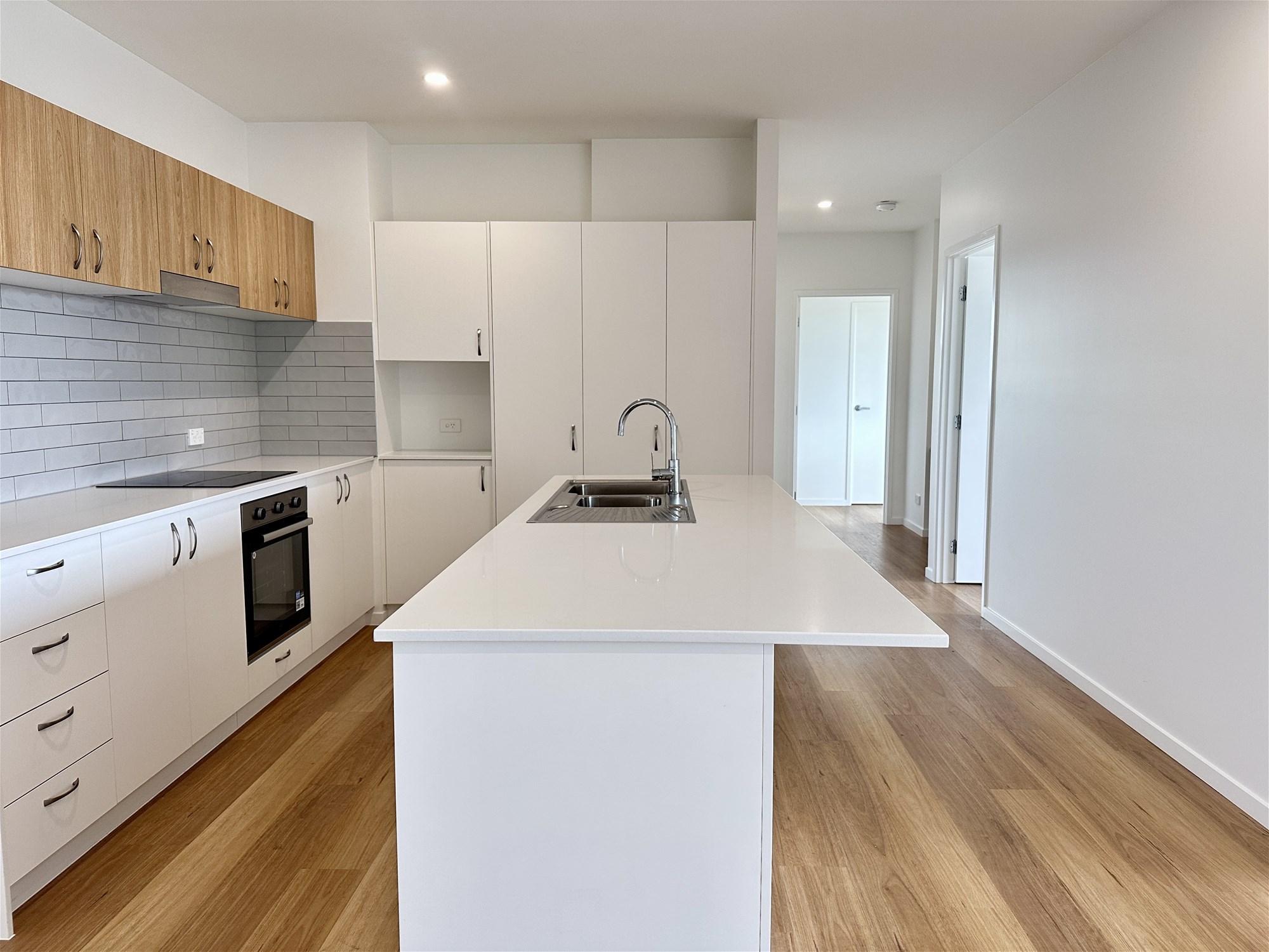 3 BEDROOM 3 BATHROOM APARTMENT 2