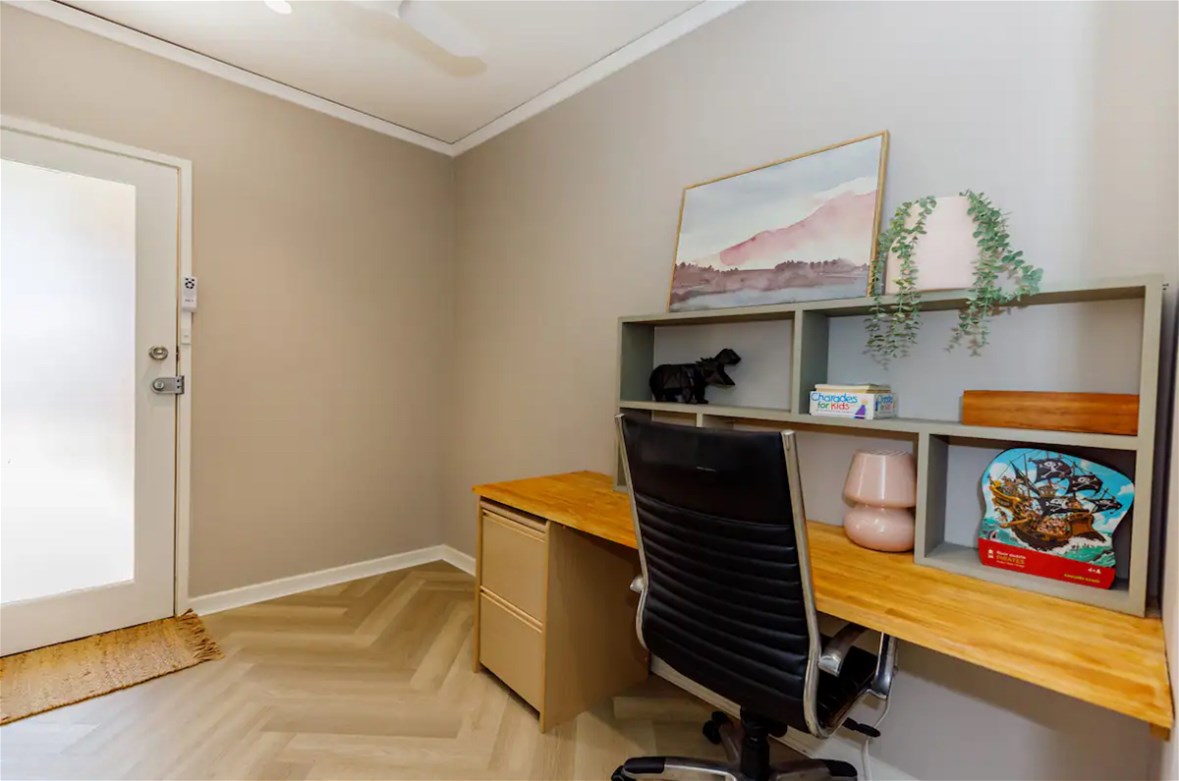 Fully furnished apartment minimum 3 6