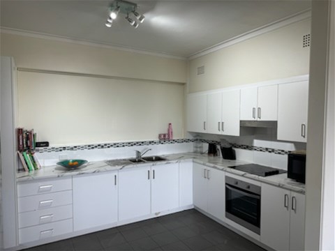 Three bedroom apartment for rent 5