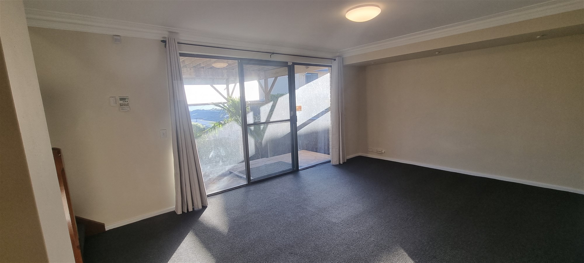 ABSOLUTE BEACH FRONT PRIVATE ACCESSWAY 46