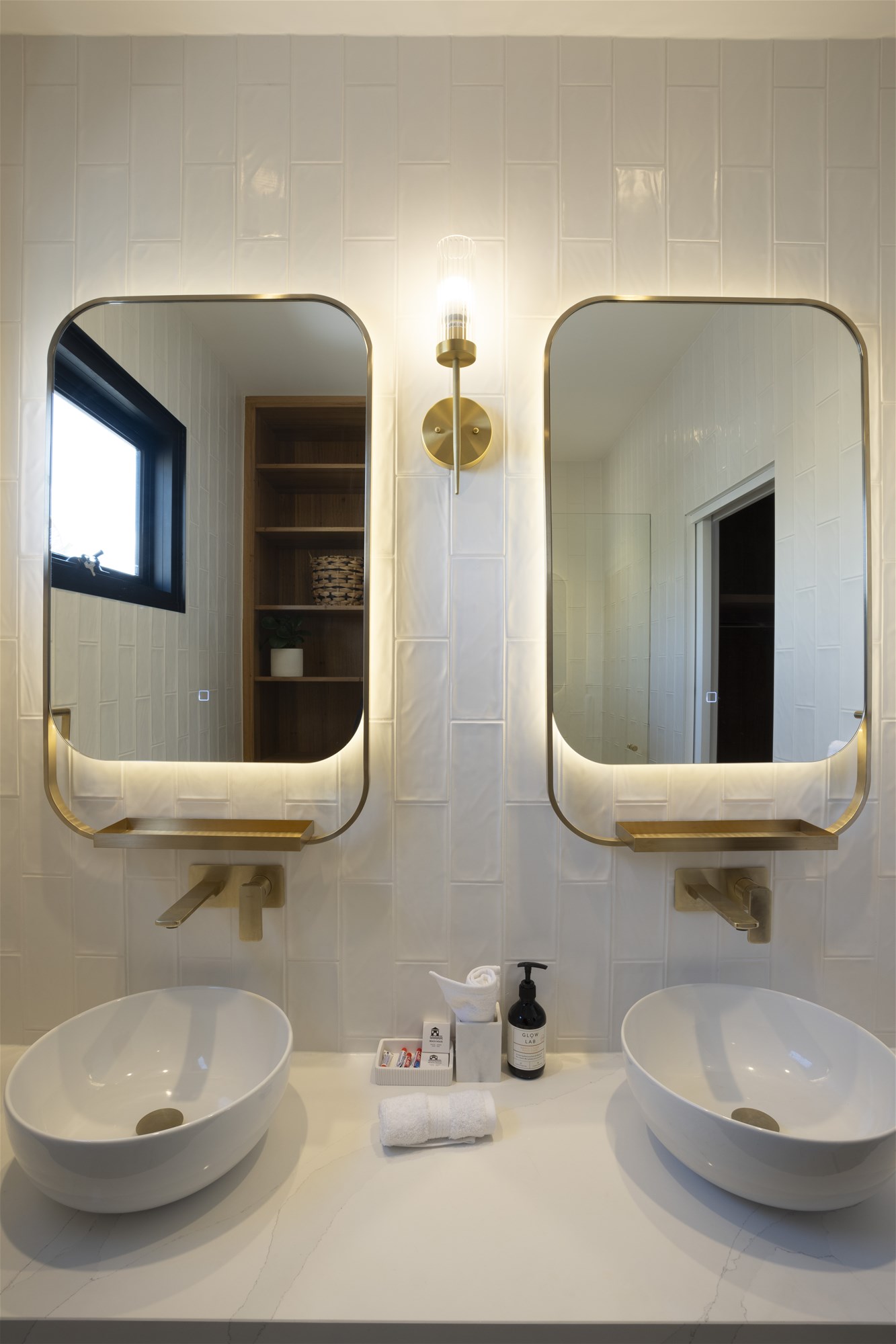Richmond Sanctuary – Luxury Home 22