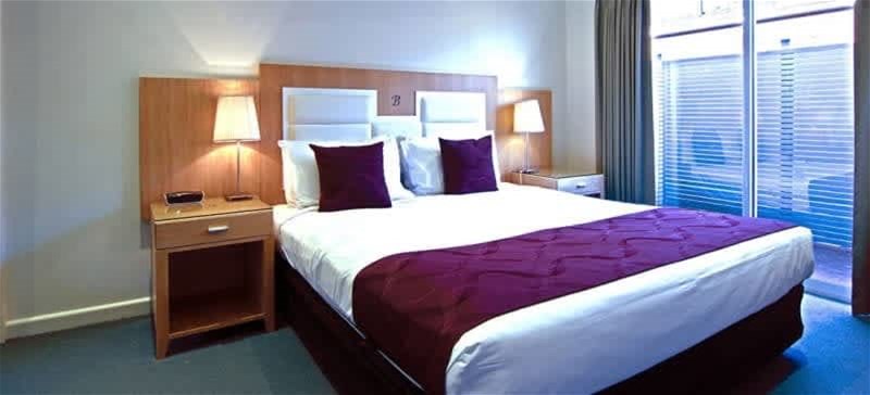 Low doc application , fully furnished, free WIFI, incl. bills! Close to Coles and train station!