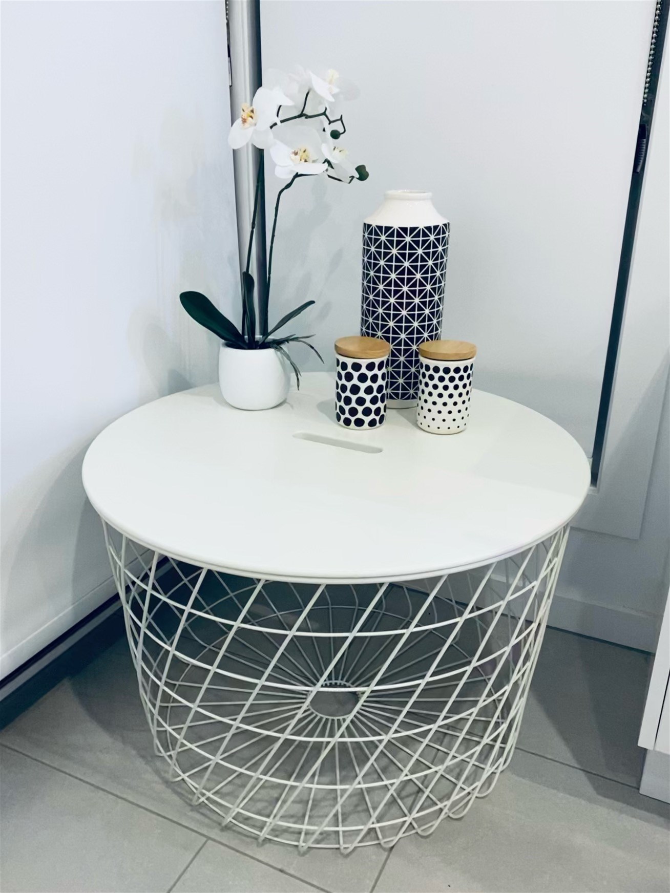 FULLY FURNISHED Free standing 2 7