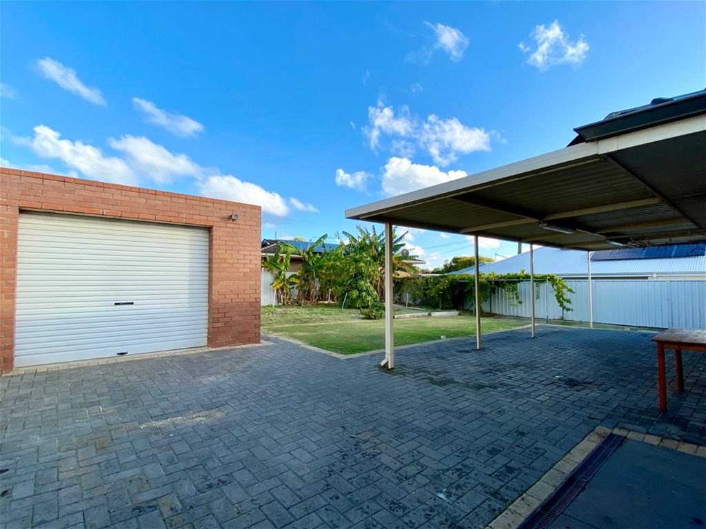“Well located 3×2 home on 14