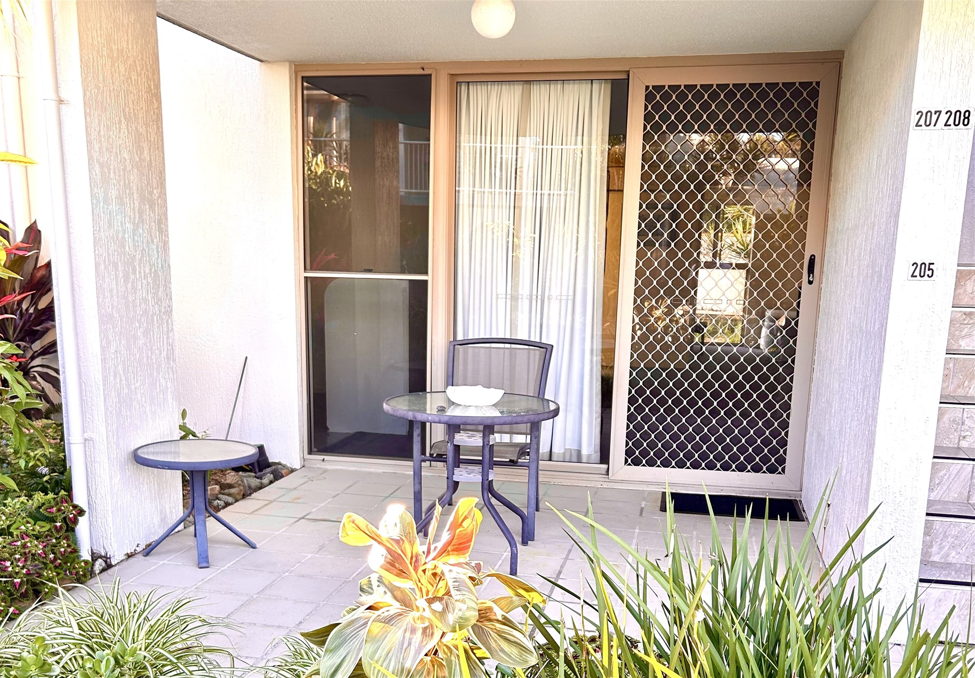 Great Location in a quiet complex
