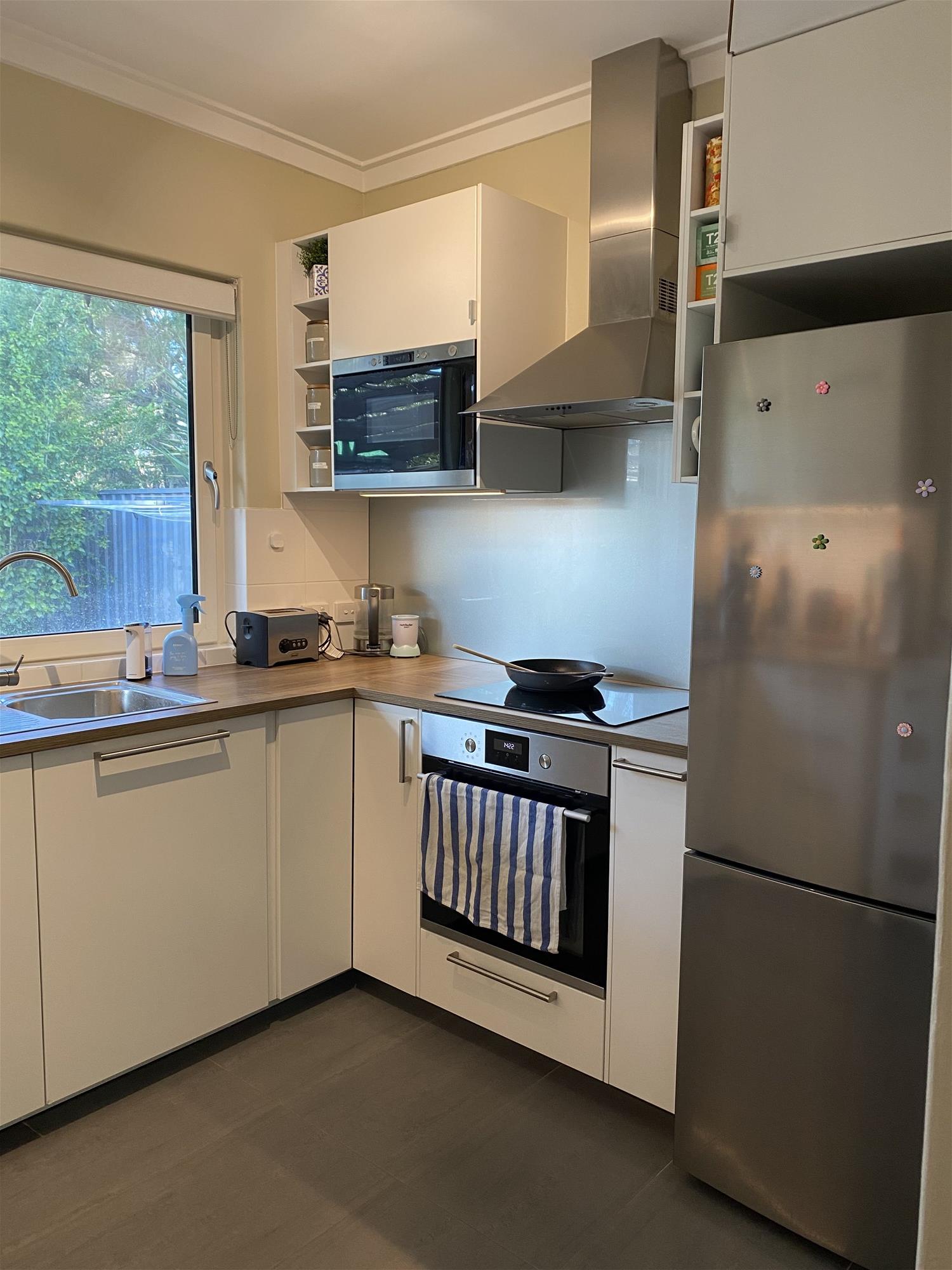 Welcome to 3/2 Susan Street 5