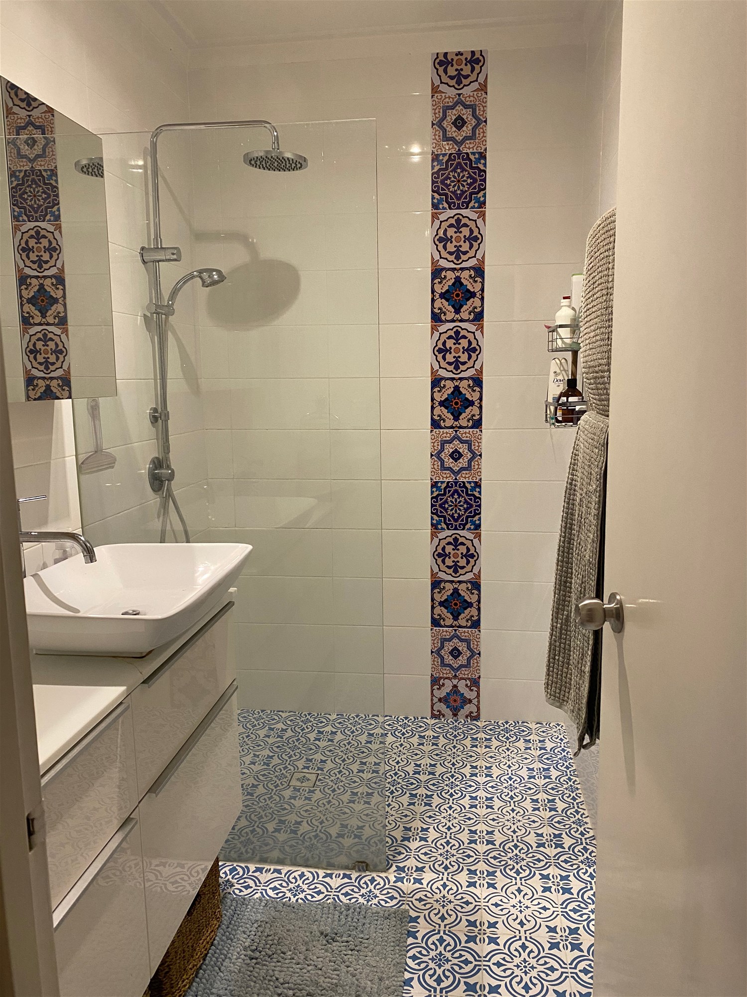 Welcome to 3/2 Susan Street 13