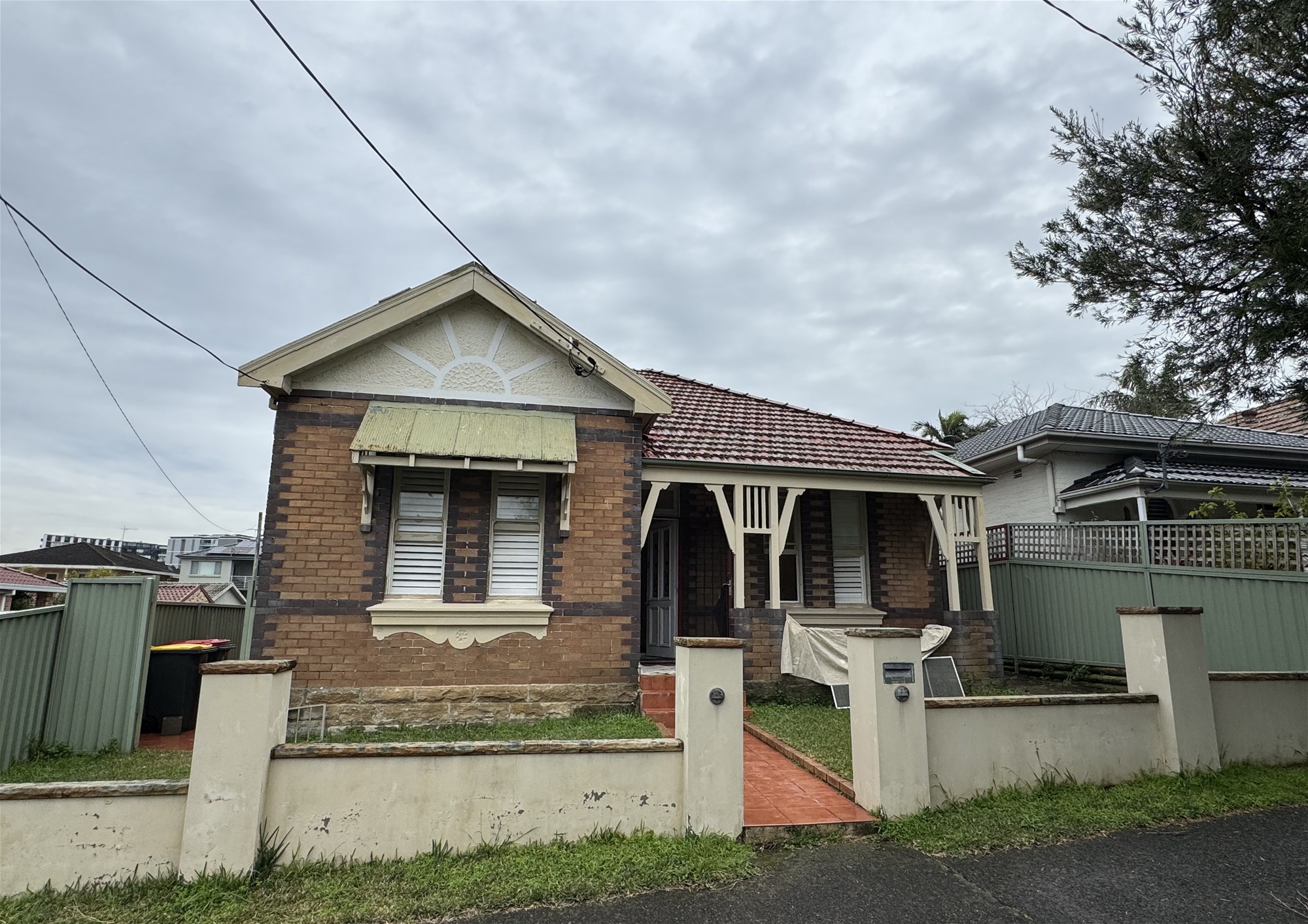Conveniently Located 3 Bedroom  Brick home close to station