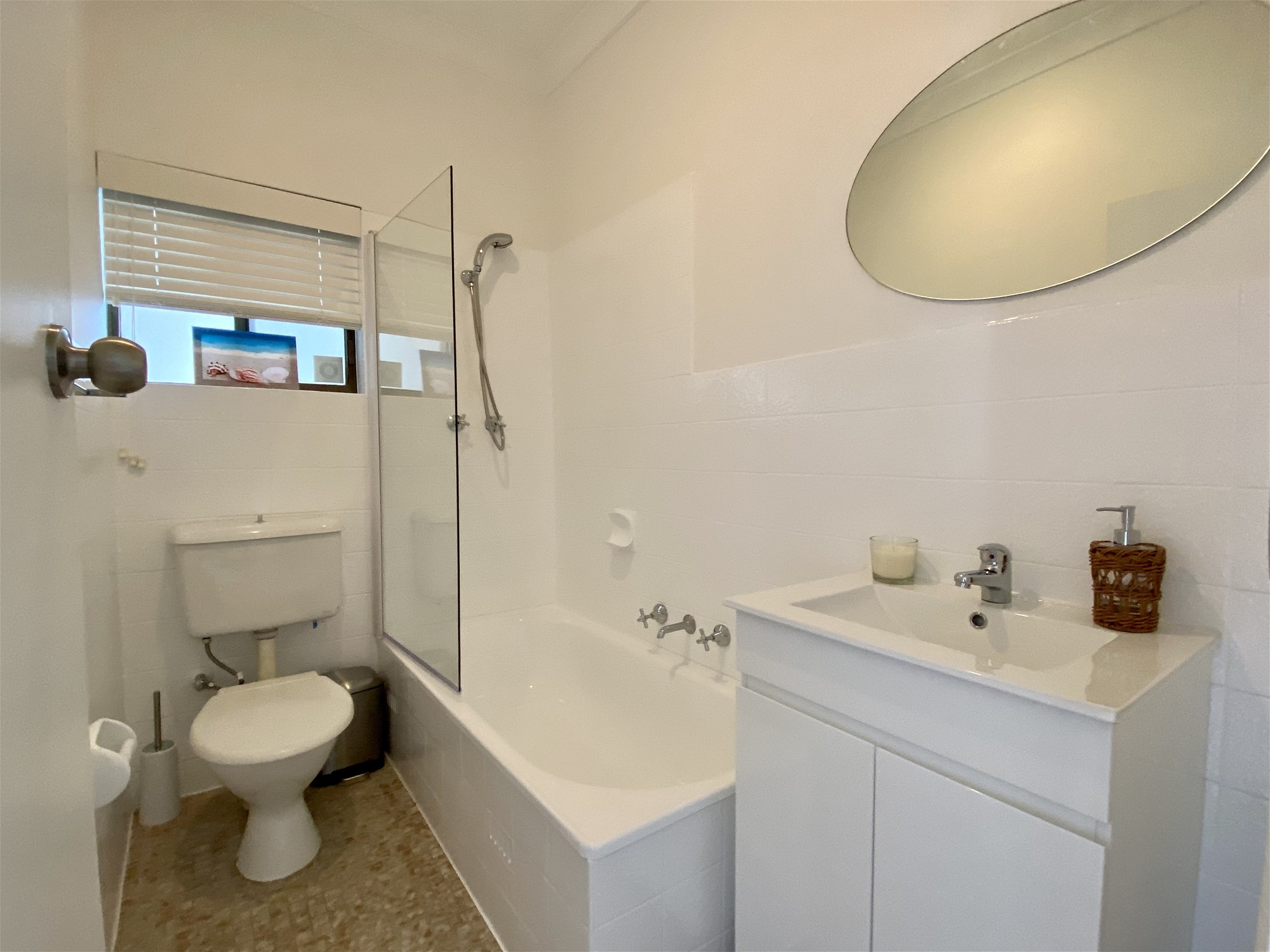 Queen Room 7