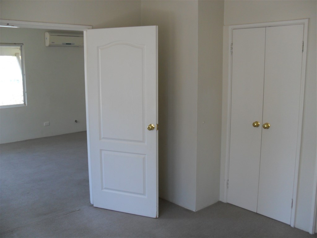 Fremantle 4 bedroom 2 story 9