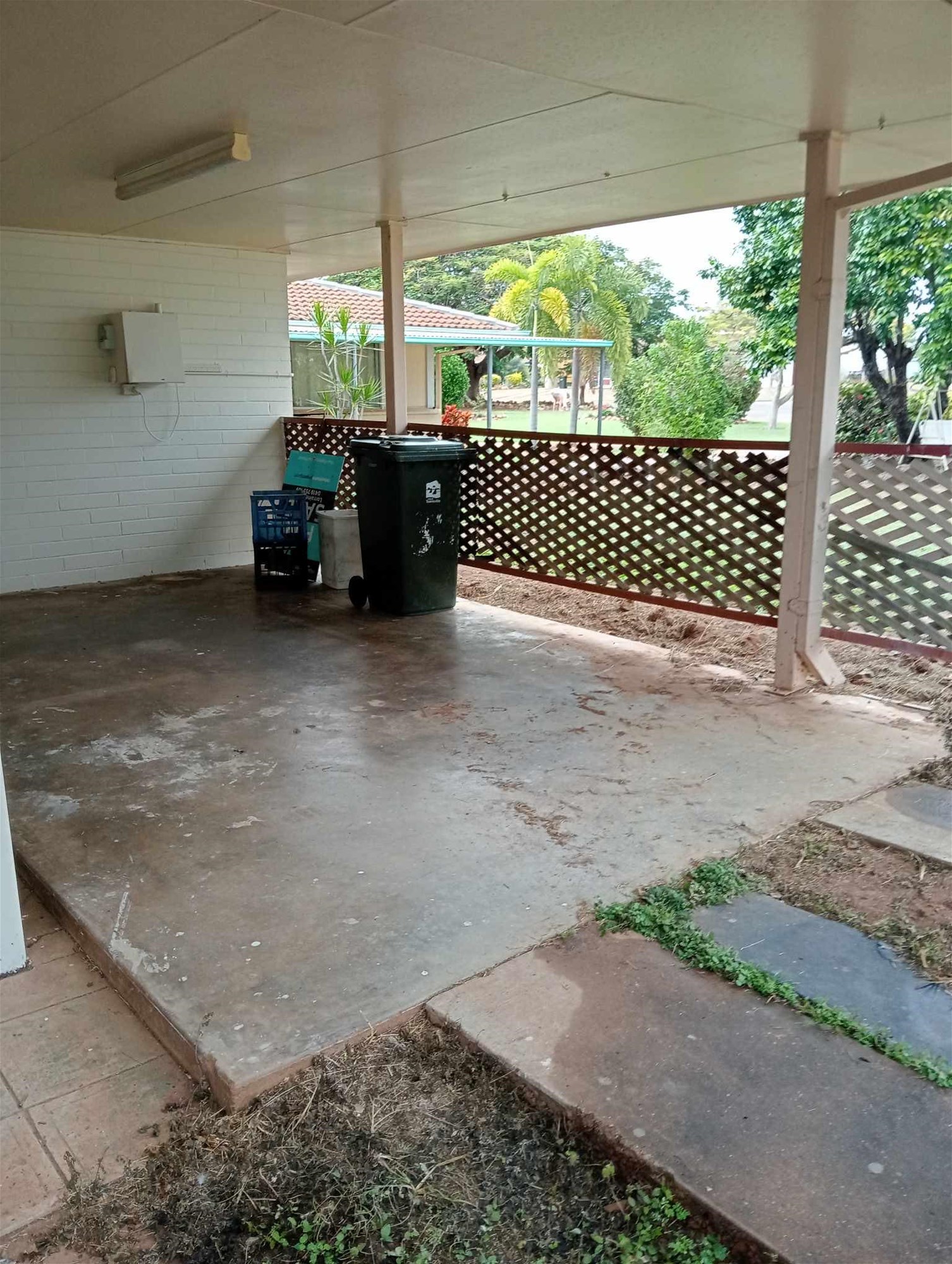 Home for Rent in the 6