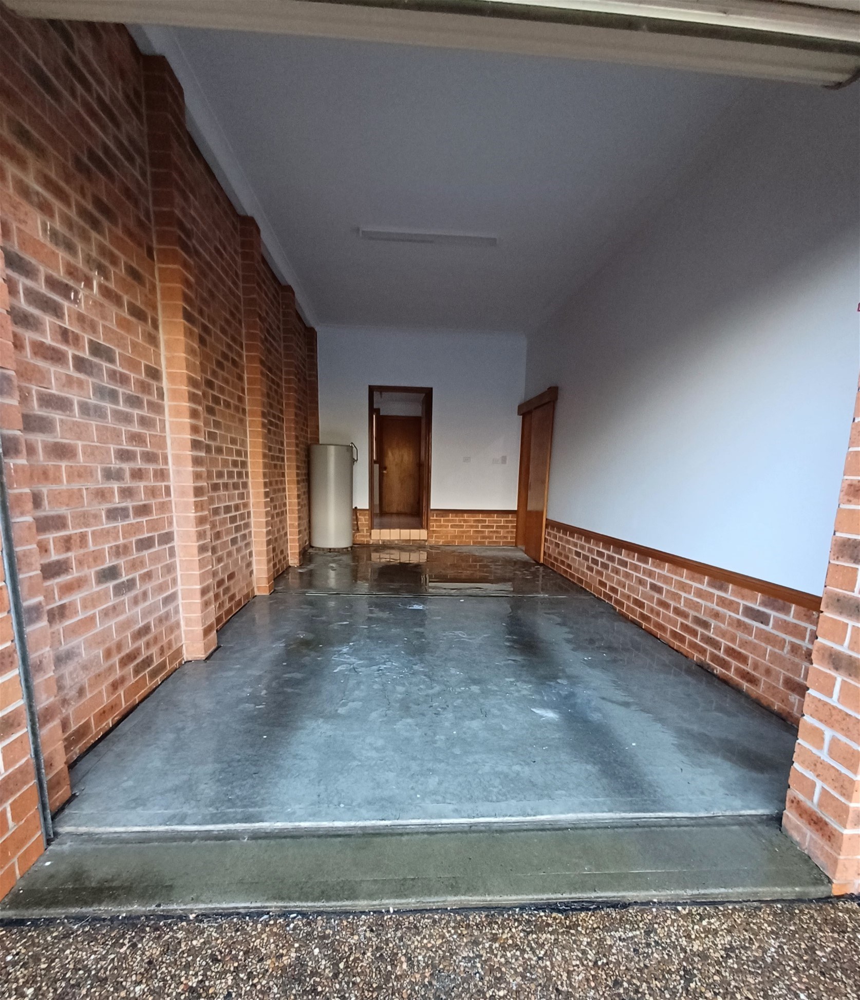 SPACIOUS 2 BEDROOM VILLA 9