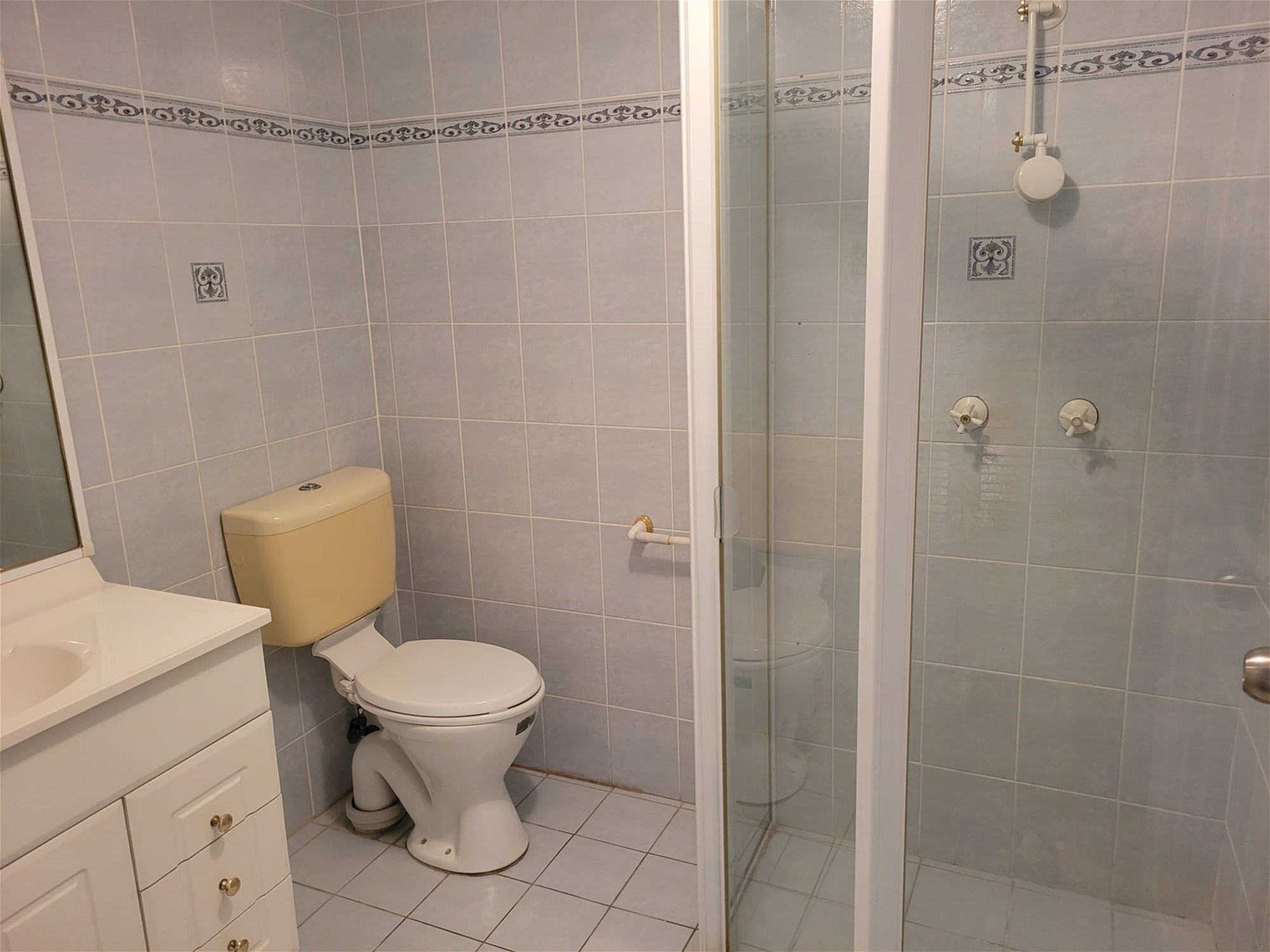 Ground Floor Unit Bankstown 4