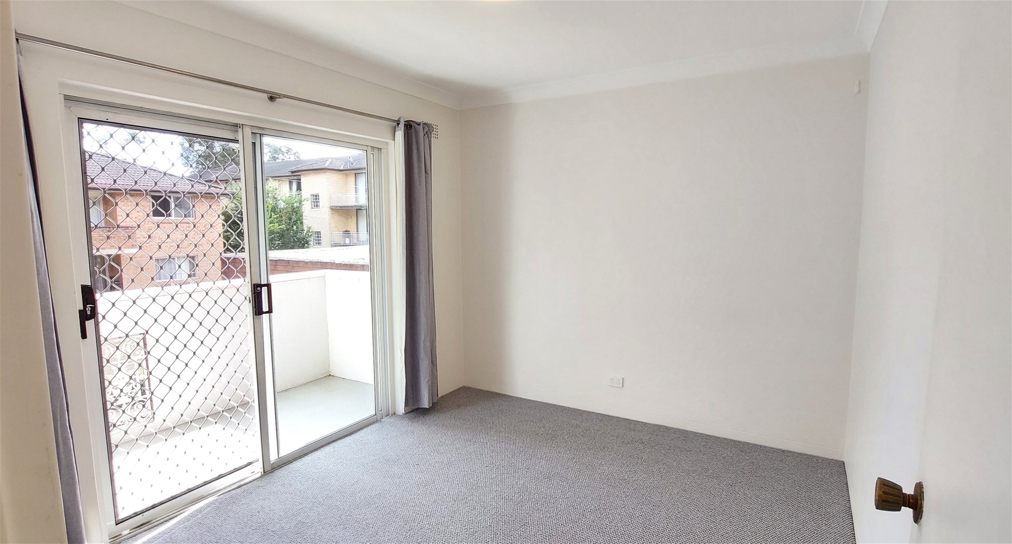 NOW LEASED – APPLICATION APPROVED 8