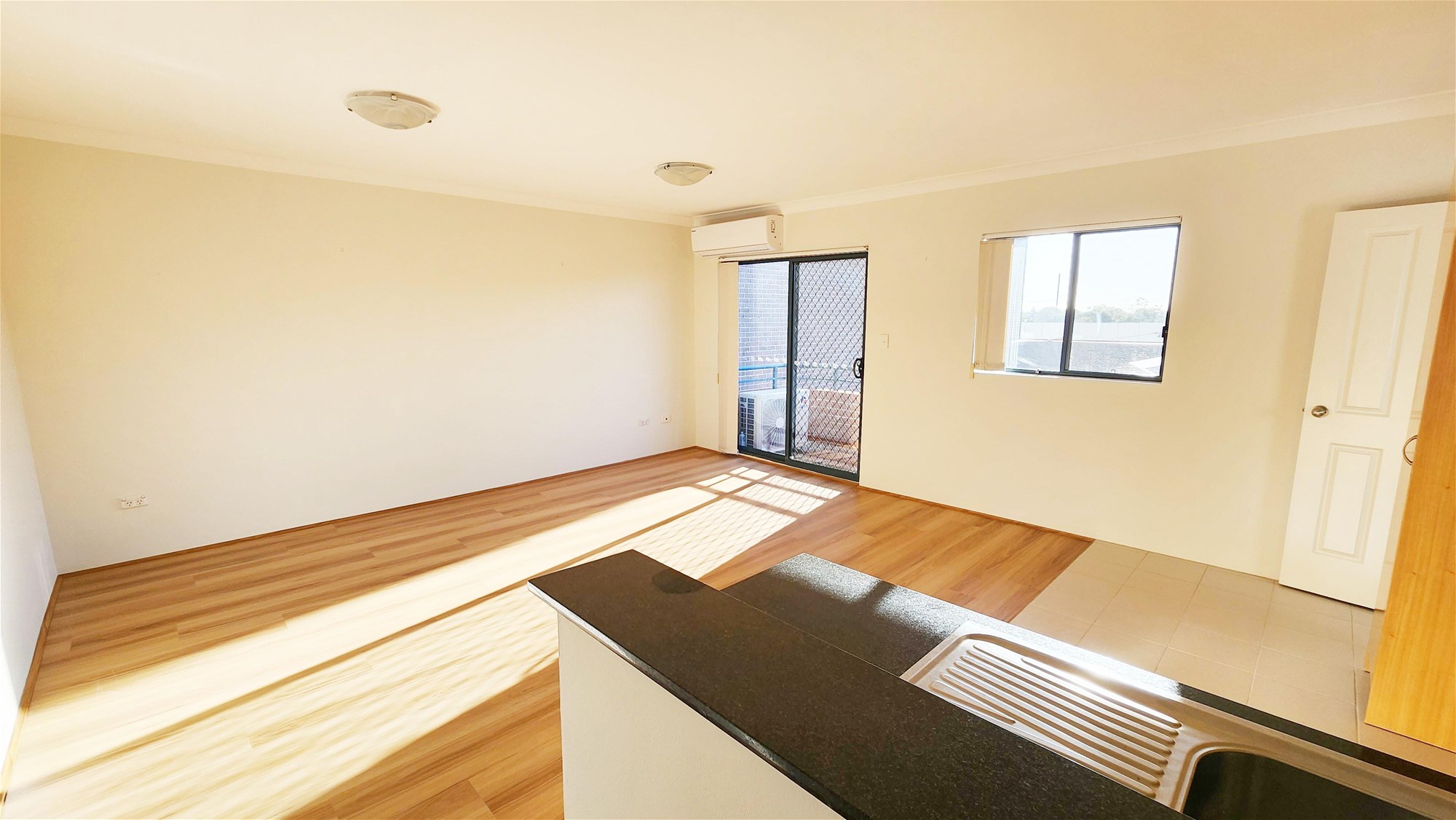 Fresh and Convenient Apartment