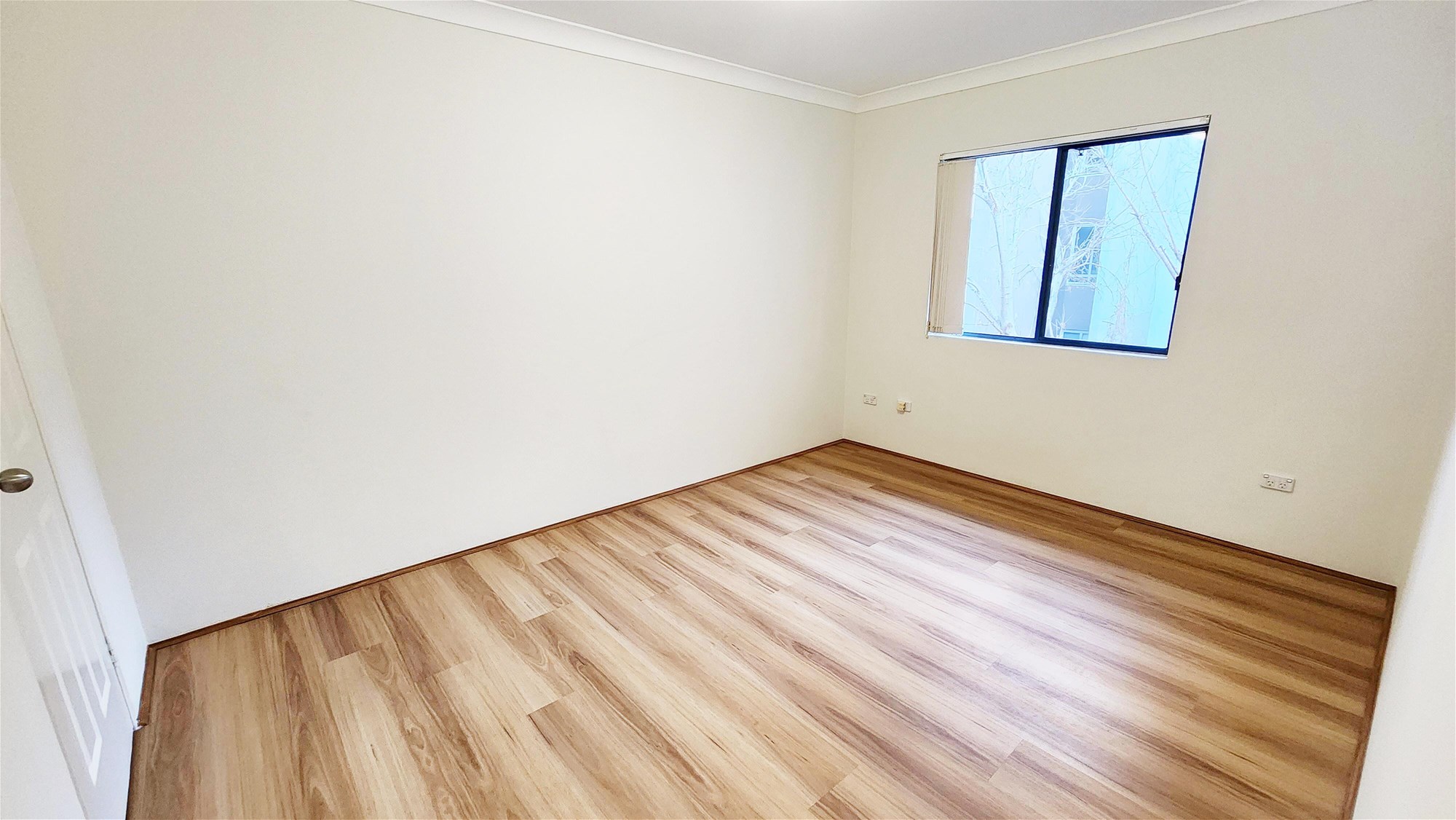 Fresh and Convenient Apartment 3