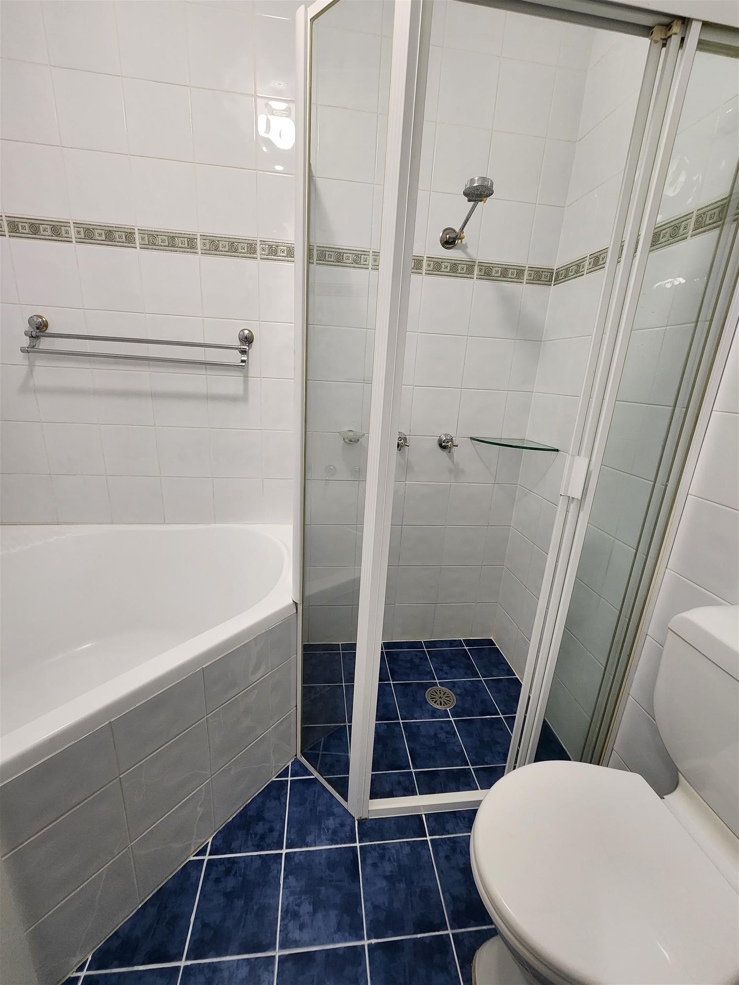 Fresh and Convenient Apartment 7