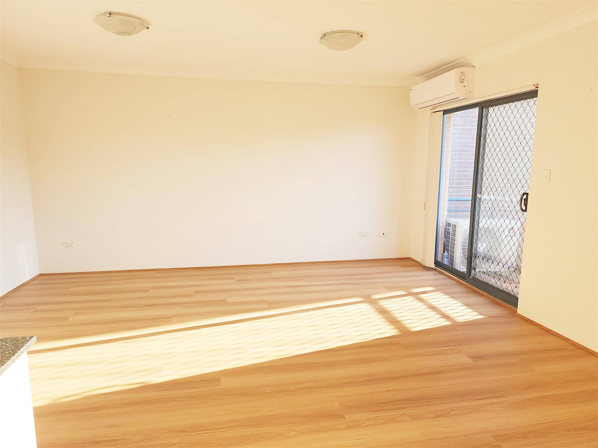 Fresh and Convenient Apartment 9