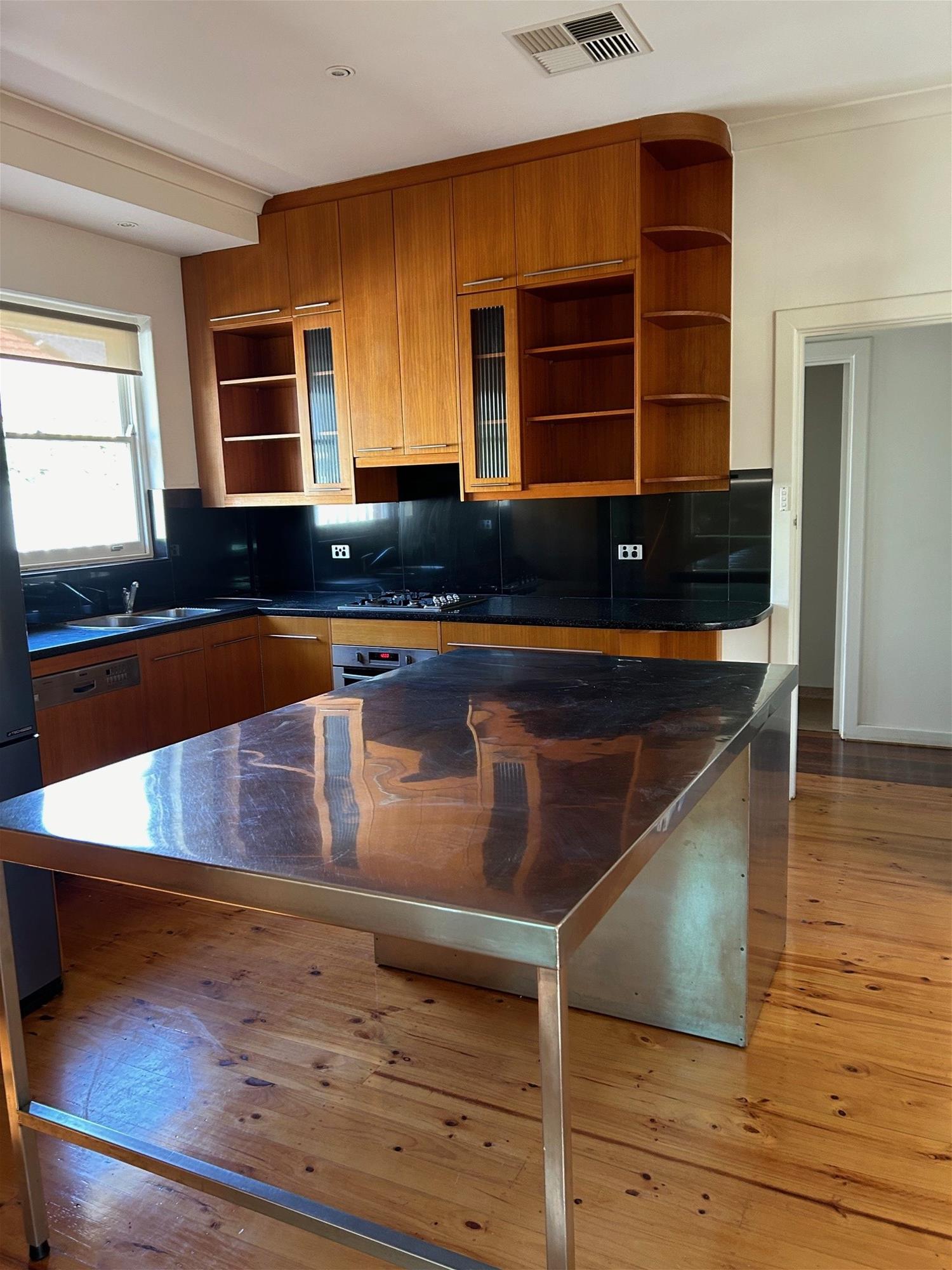 “Your Dream Home Awaits: Charming 3