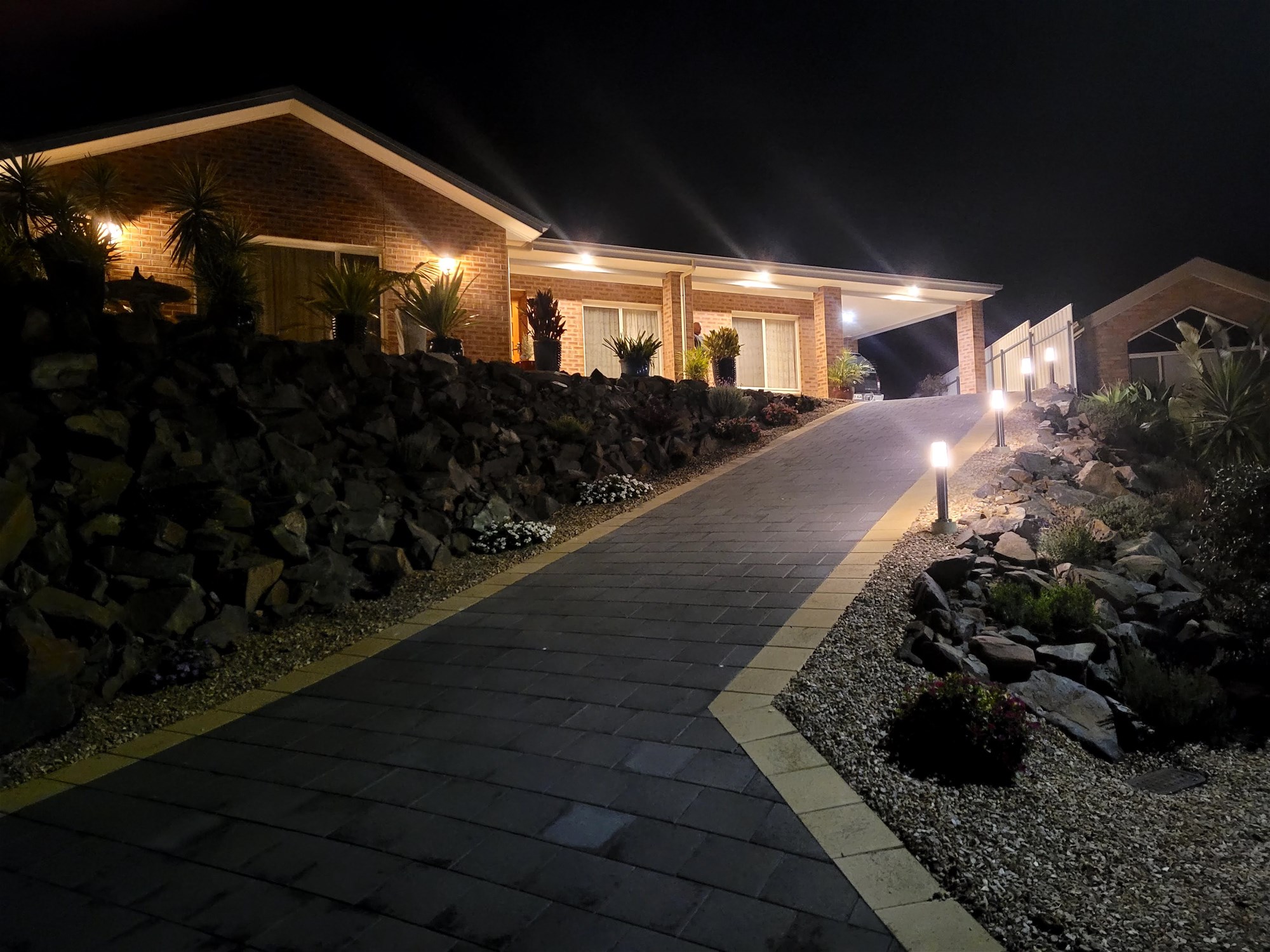 Charming Coastal Living: Beautiful House 2