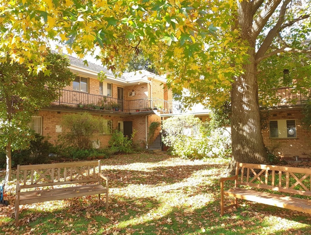 Fab 2bedroom St Kilda East 6
