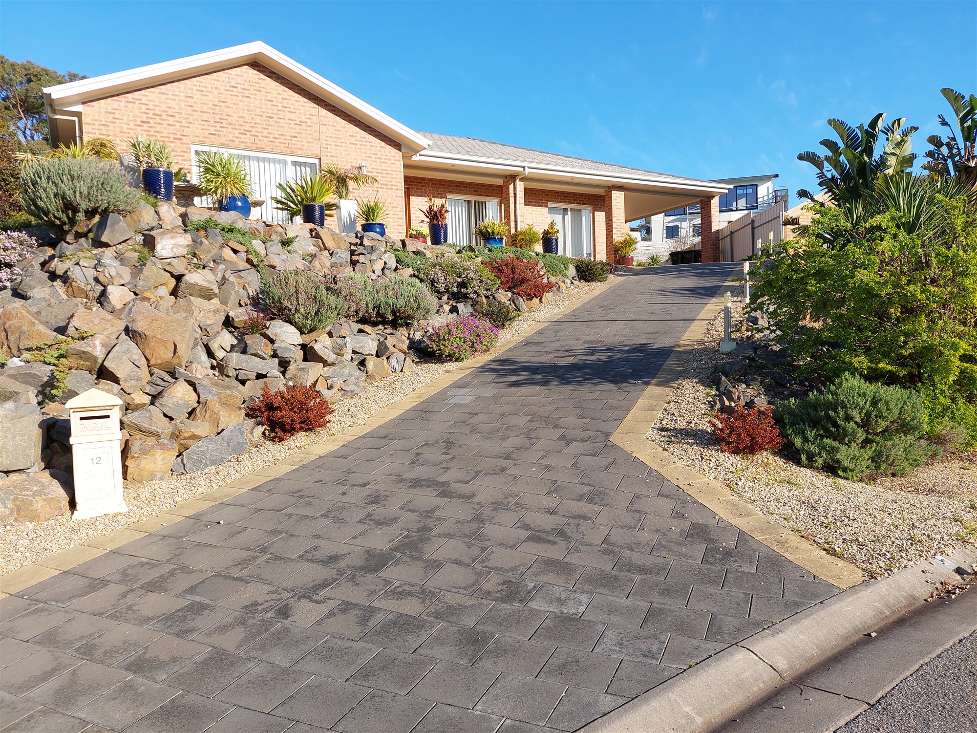 Charming Coastal Living: Beautiful House for Rent in Encounter Bay