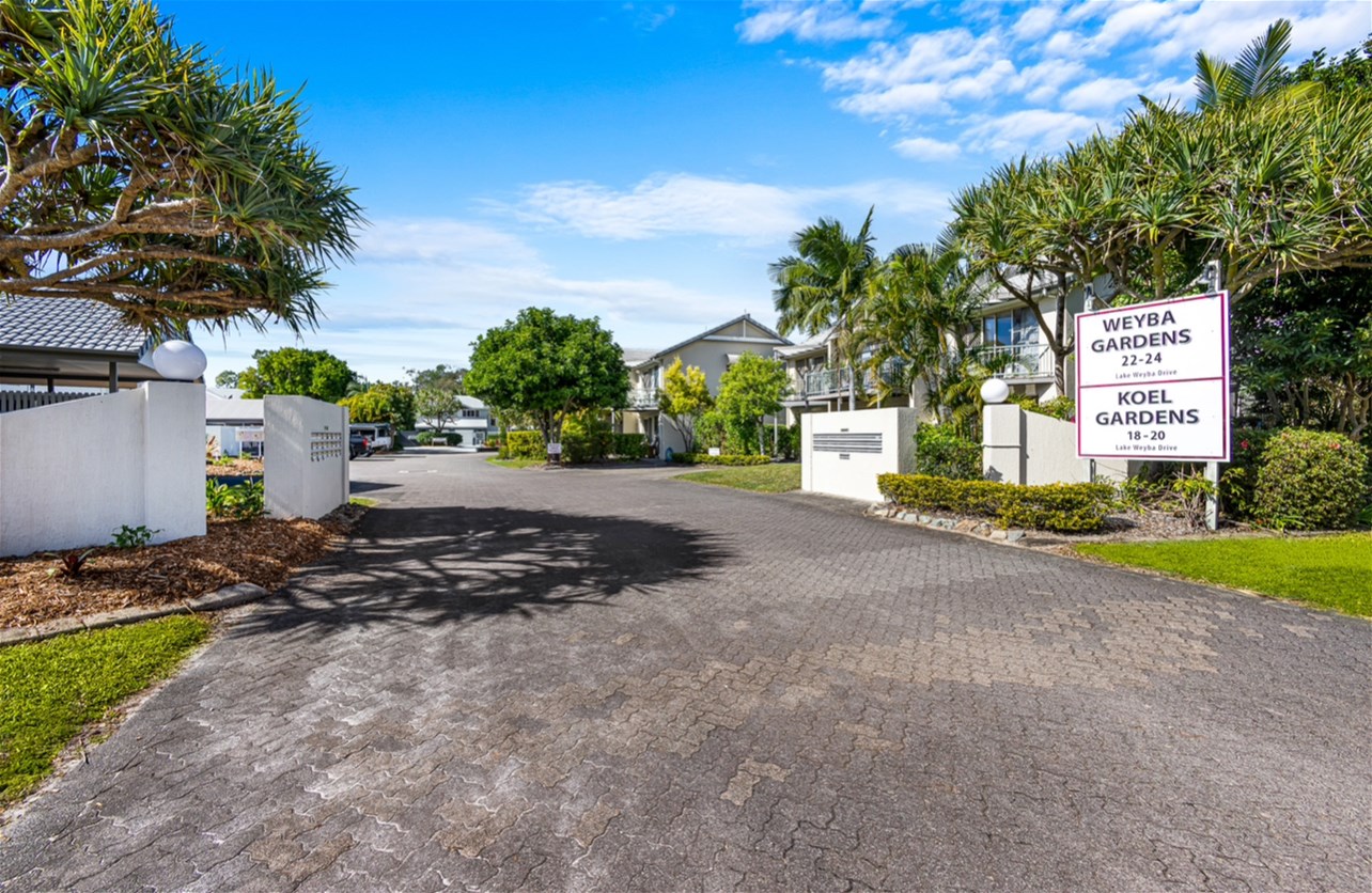 Beautiful Townhouse, Fantastic Location 2
