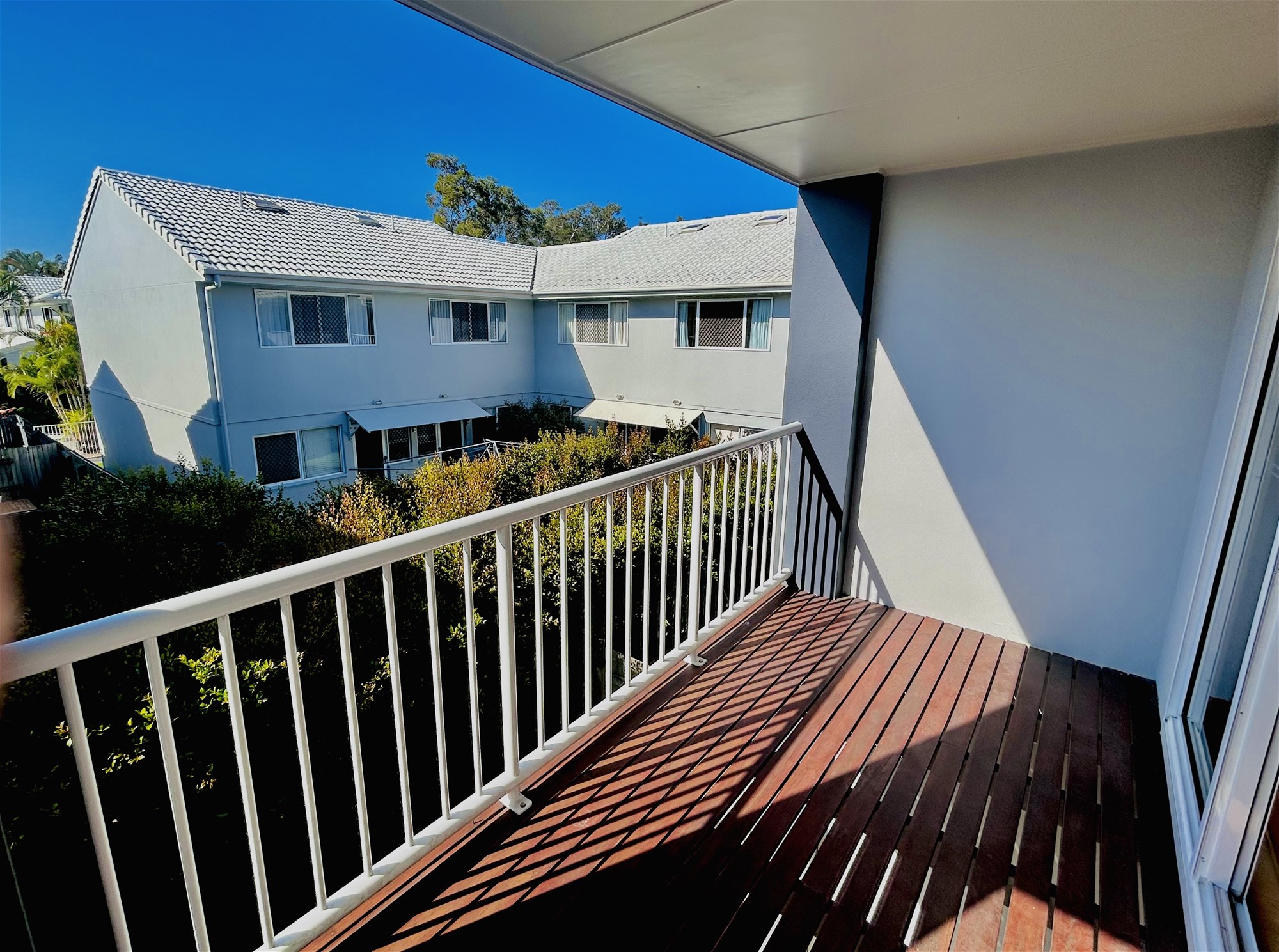Beautiful Townhouse, Fantastic Location 11