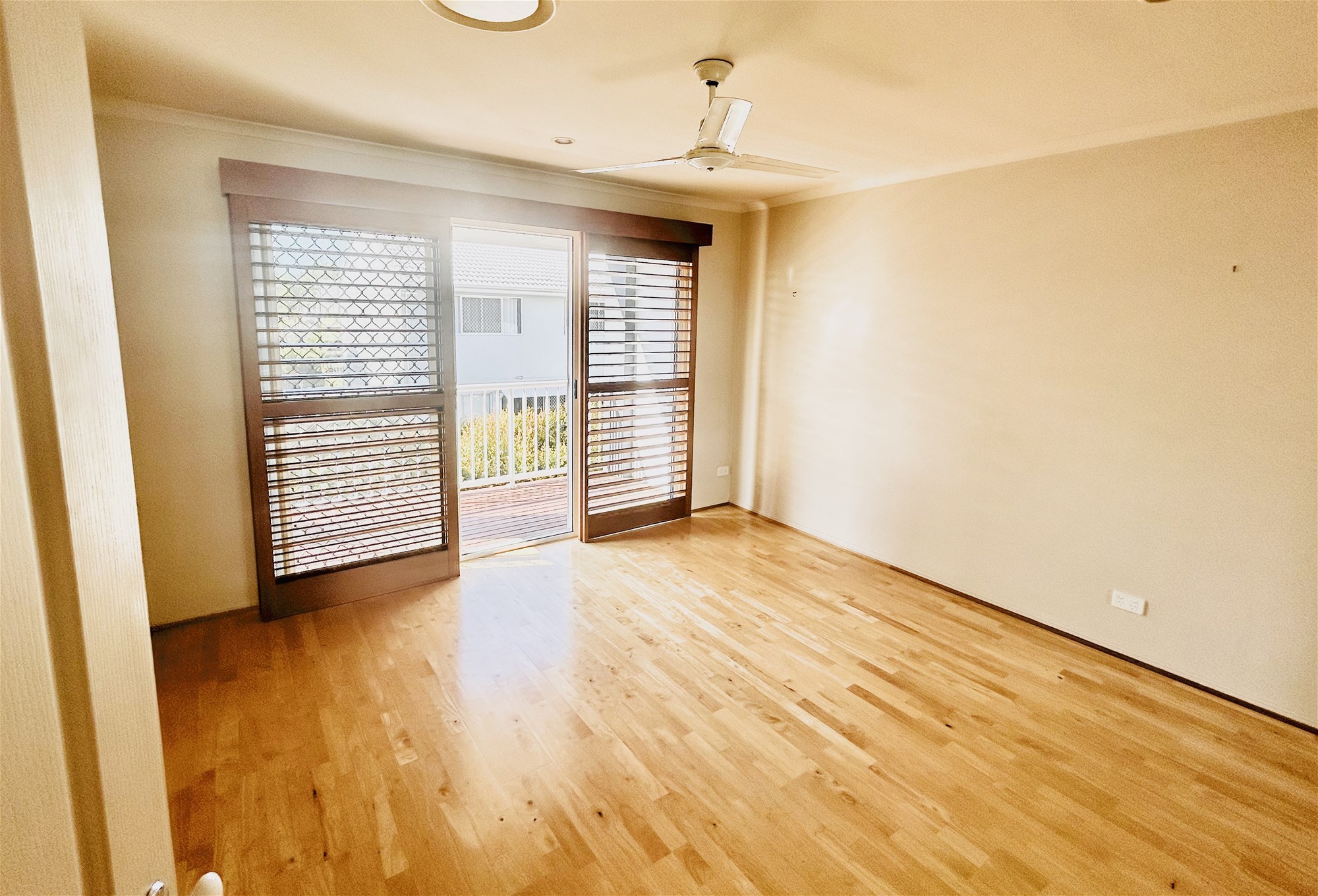 Beautiful Townhouse, Fantastic Location 8